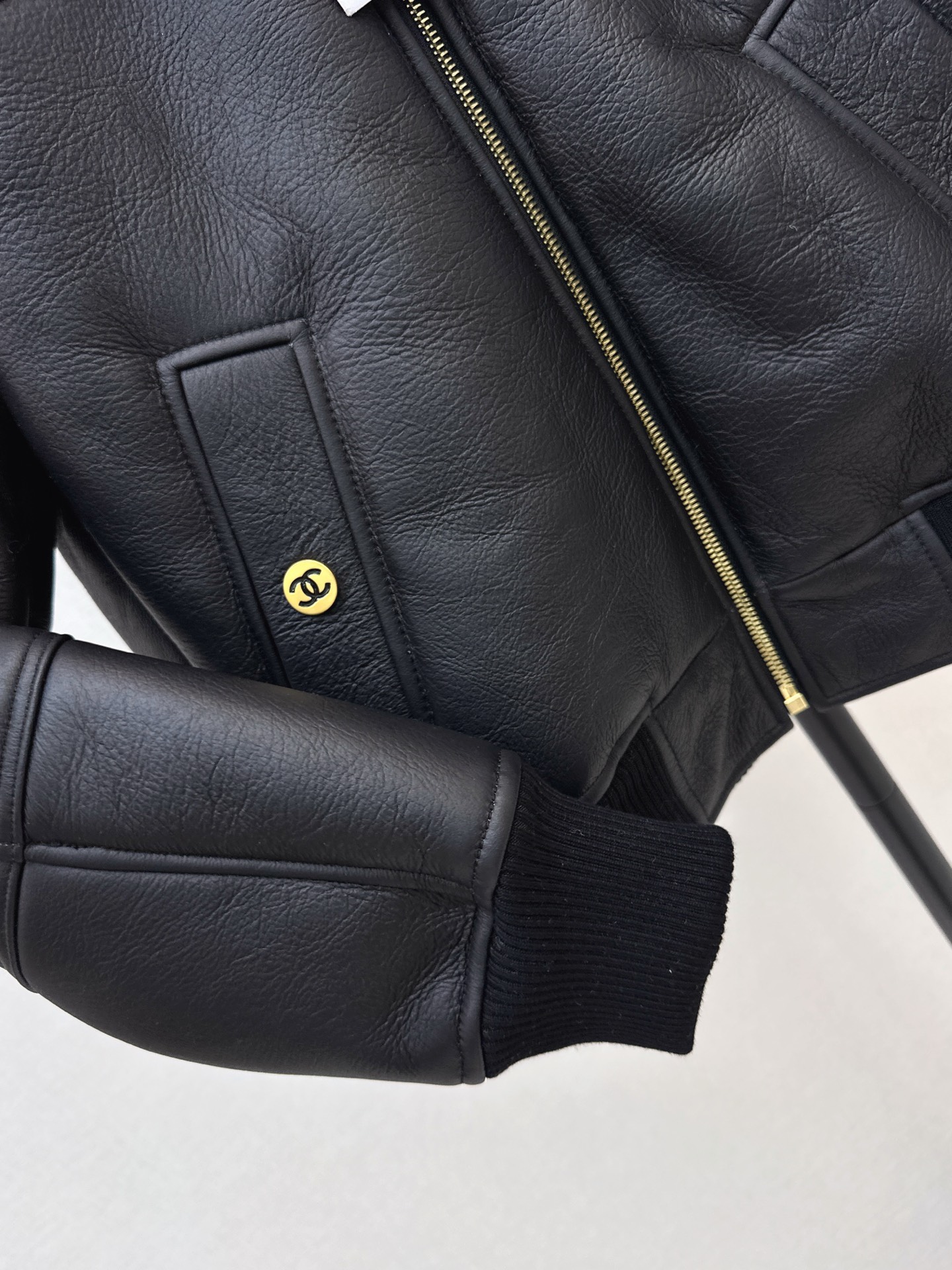 Chan 26fw leather look bomber jacket