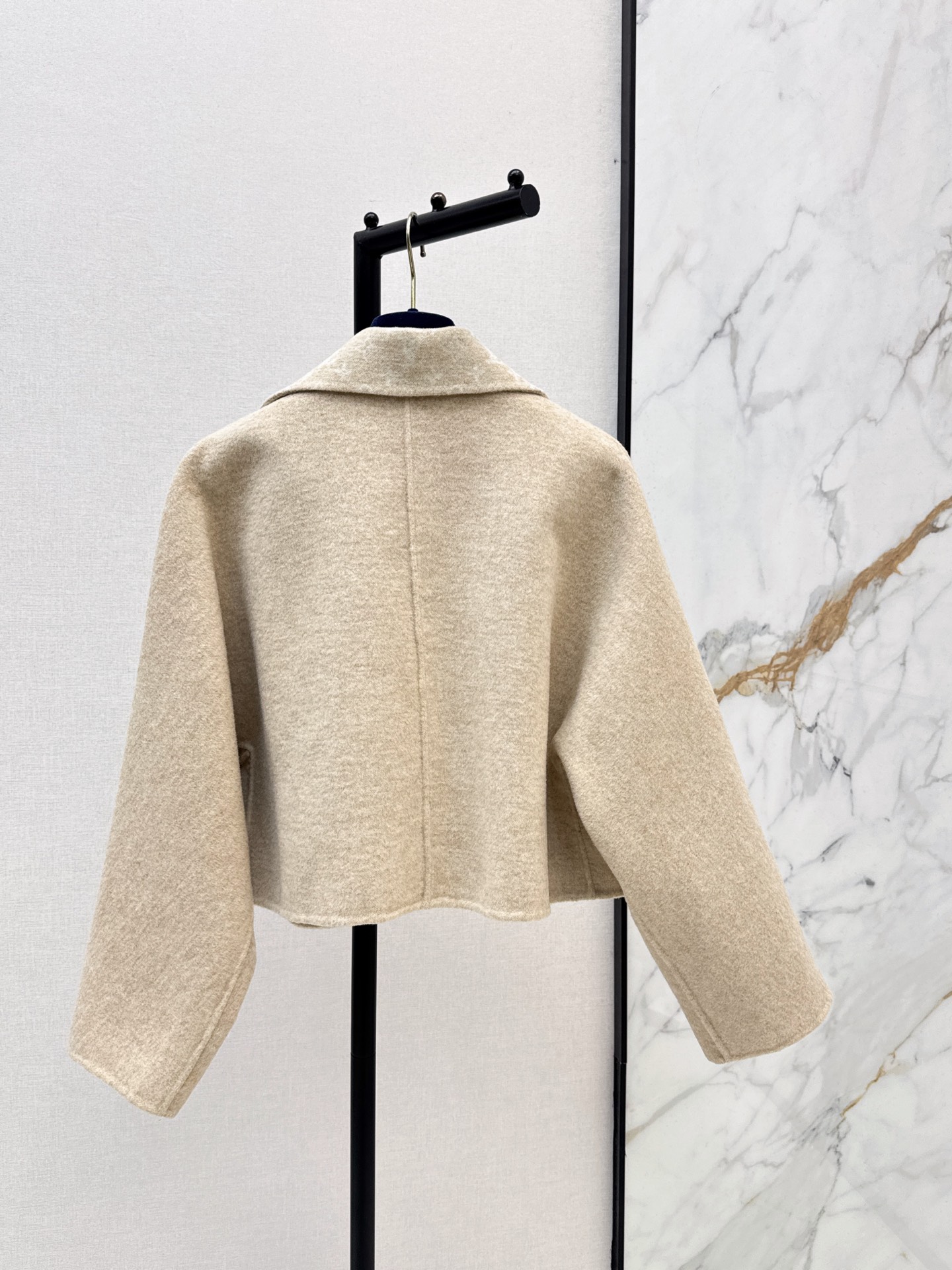 Loui 26fw cropped jacket