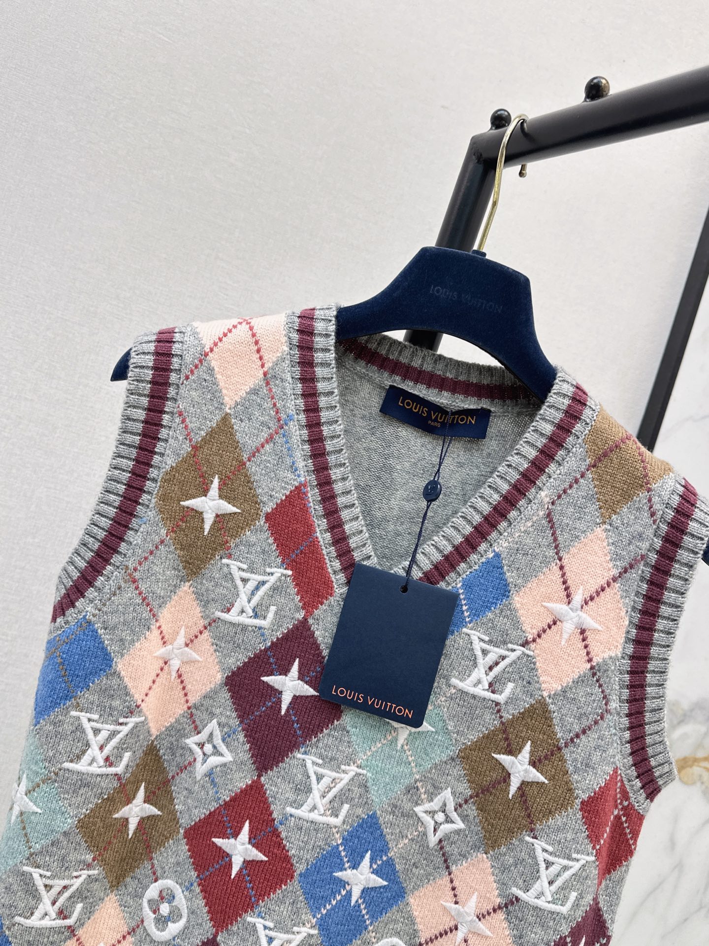 Loui 26fw jacquard knit vest