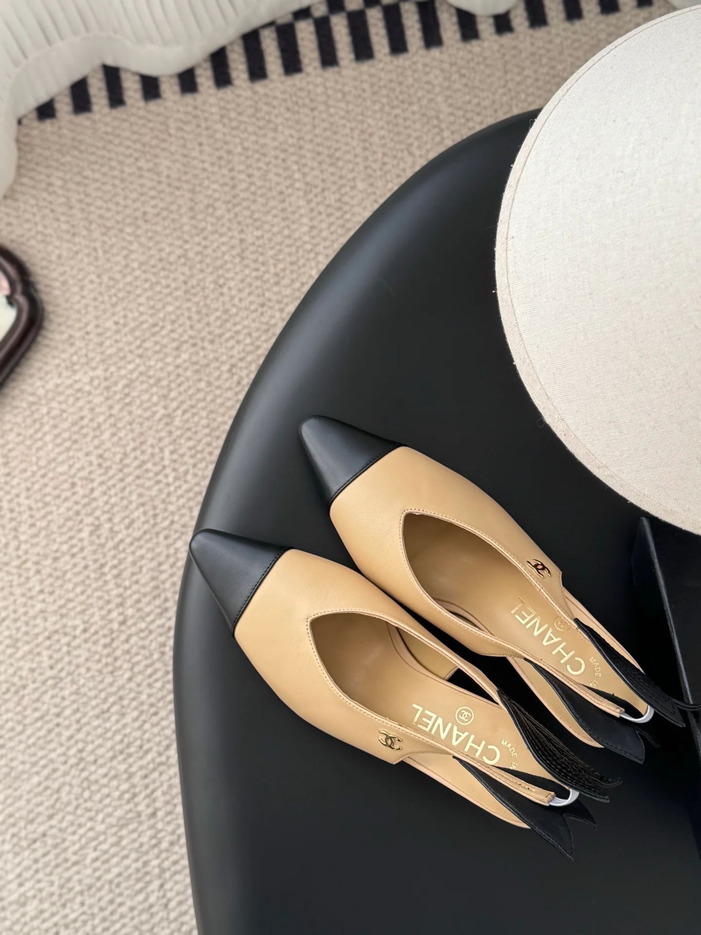Chan 26ss slingback heels