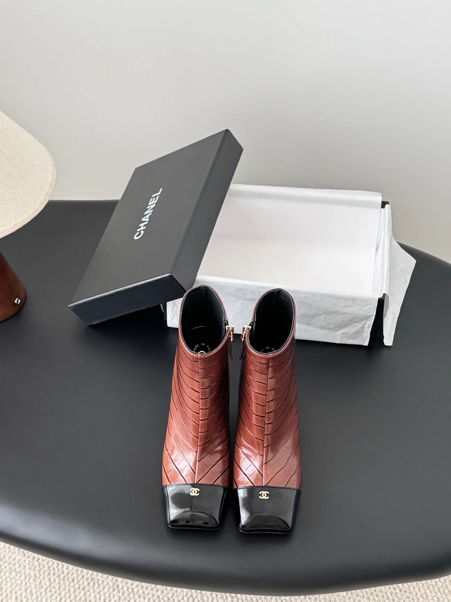 Chan 26ss ankle boots