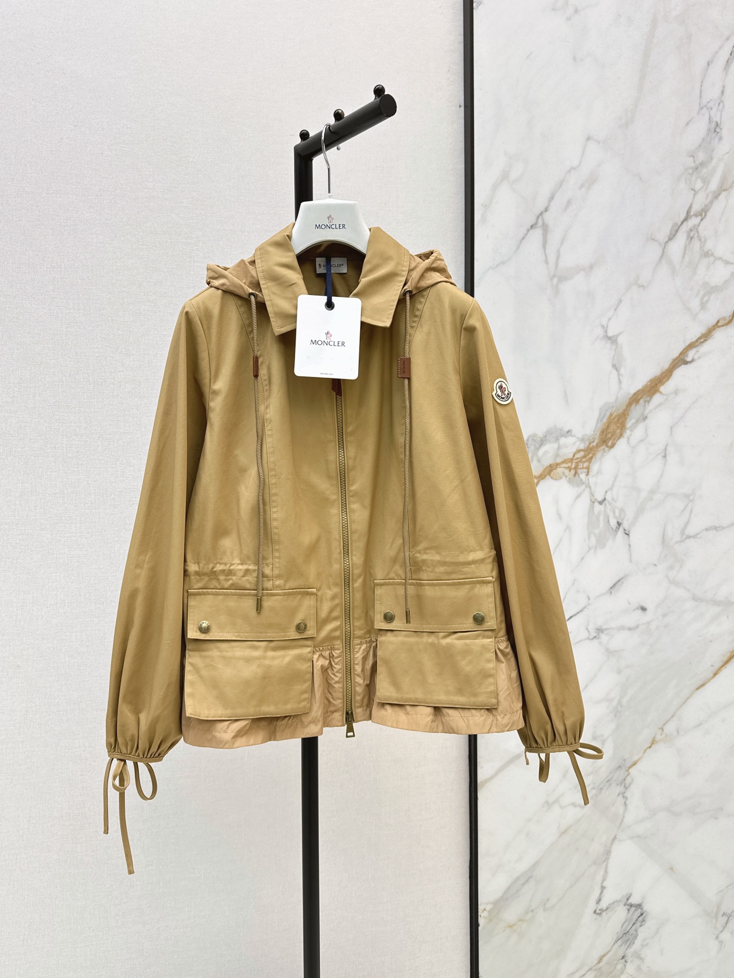 Monc 26fw drawstring hooded jacket