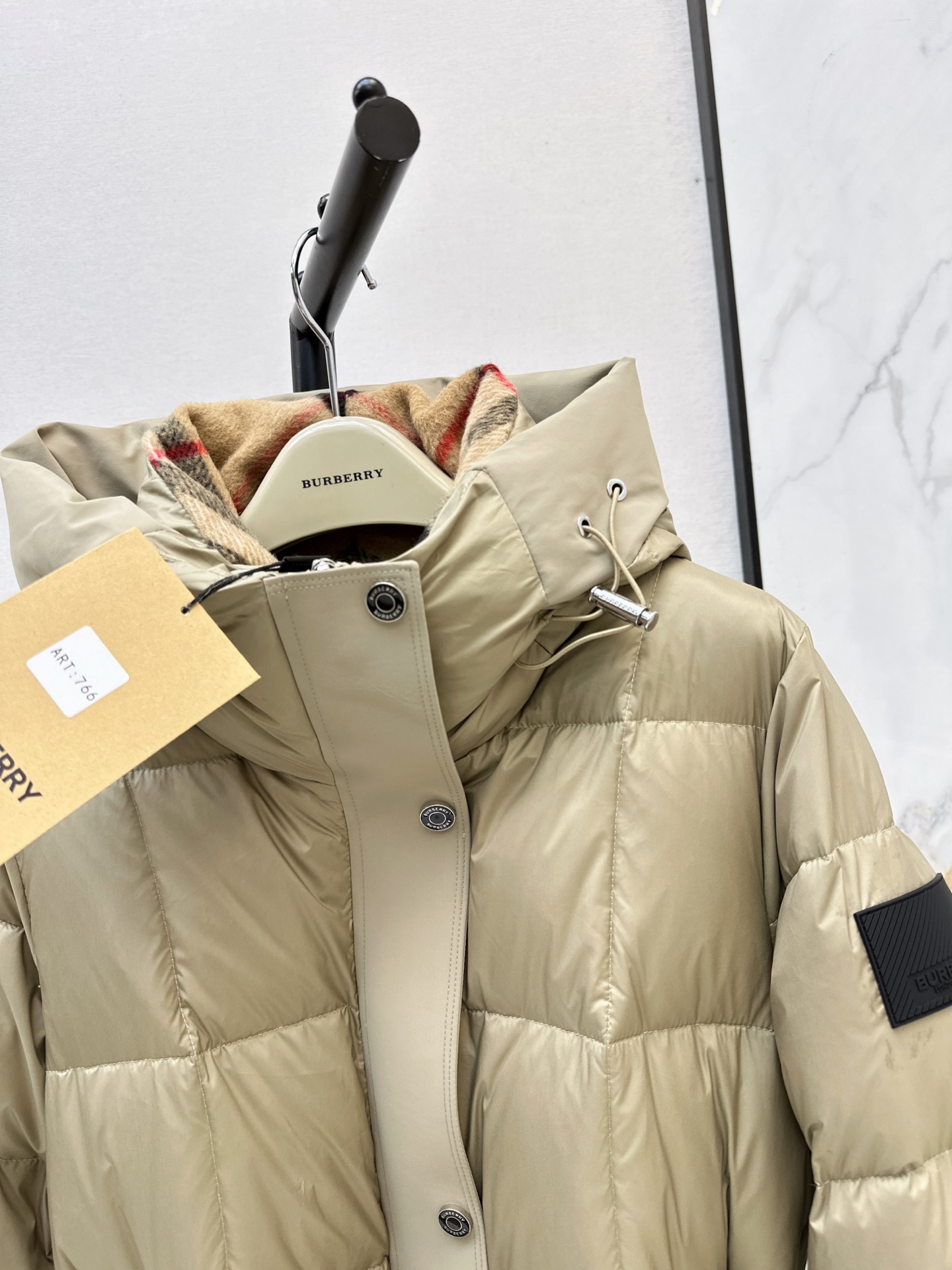 Bur 26fw hooded down jacket