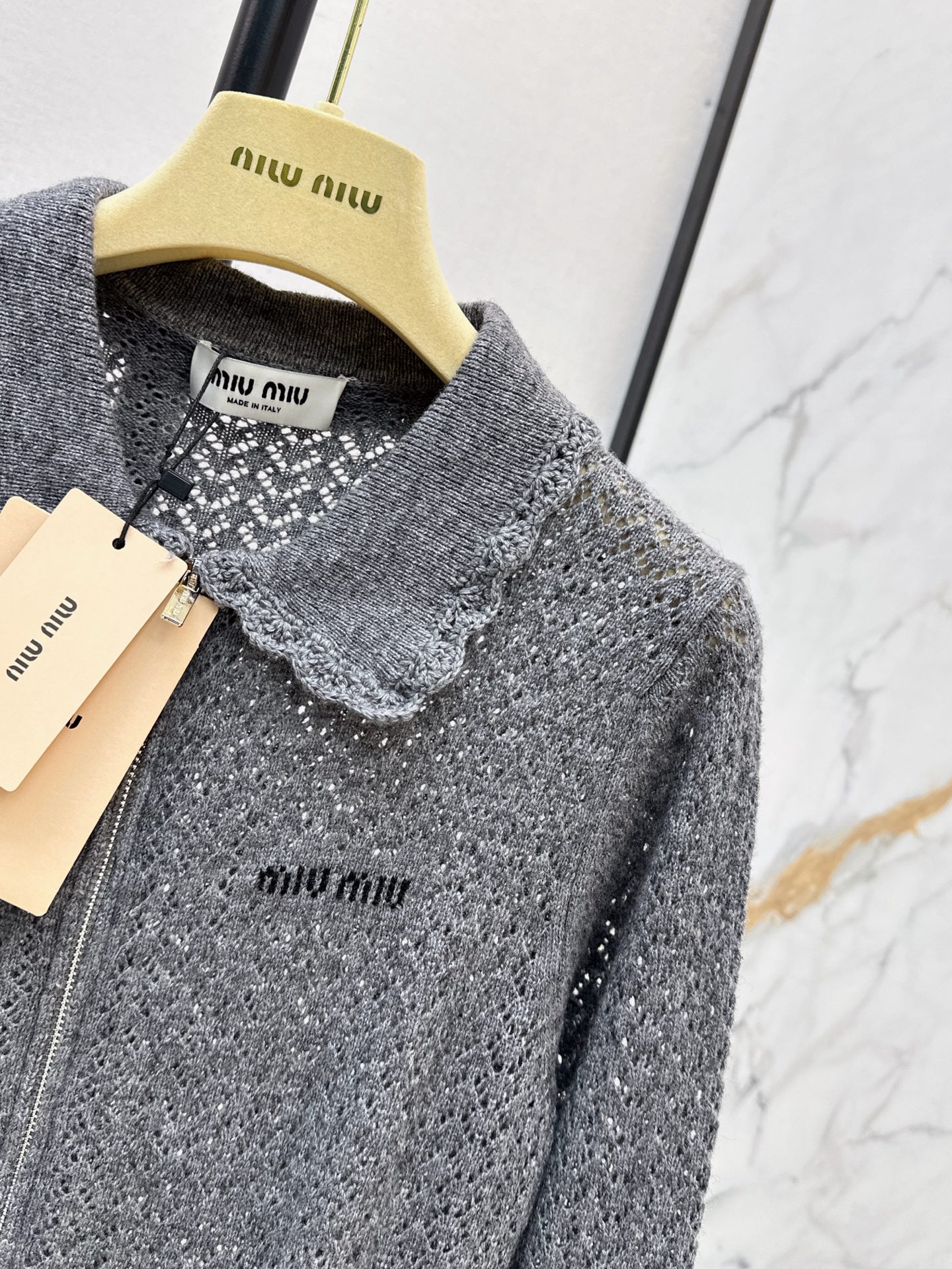 Miu 26fw knit zipper sweater