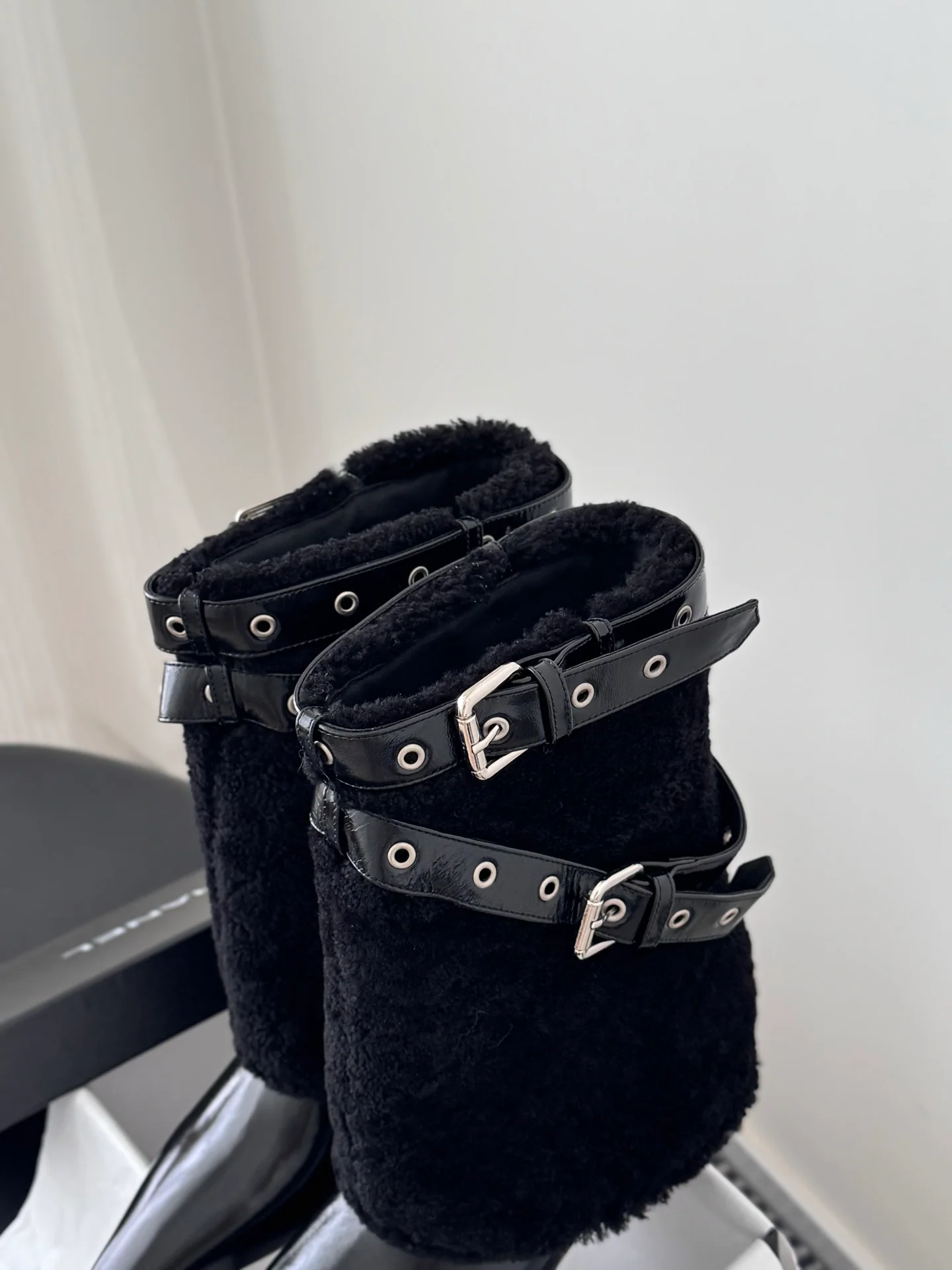 Chan 25fw boots