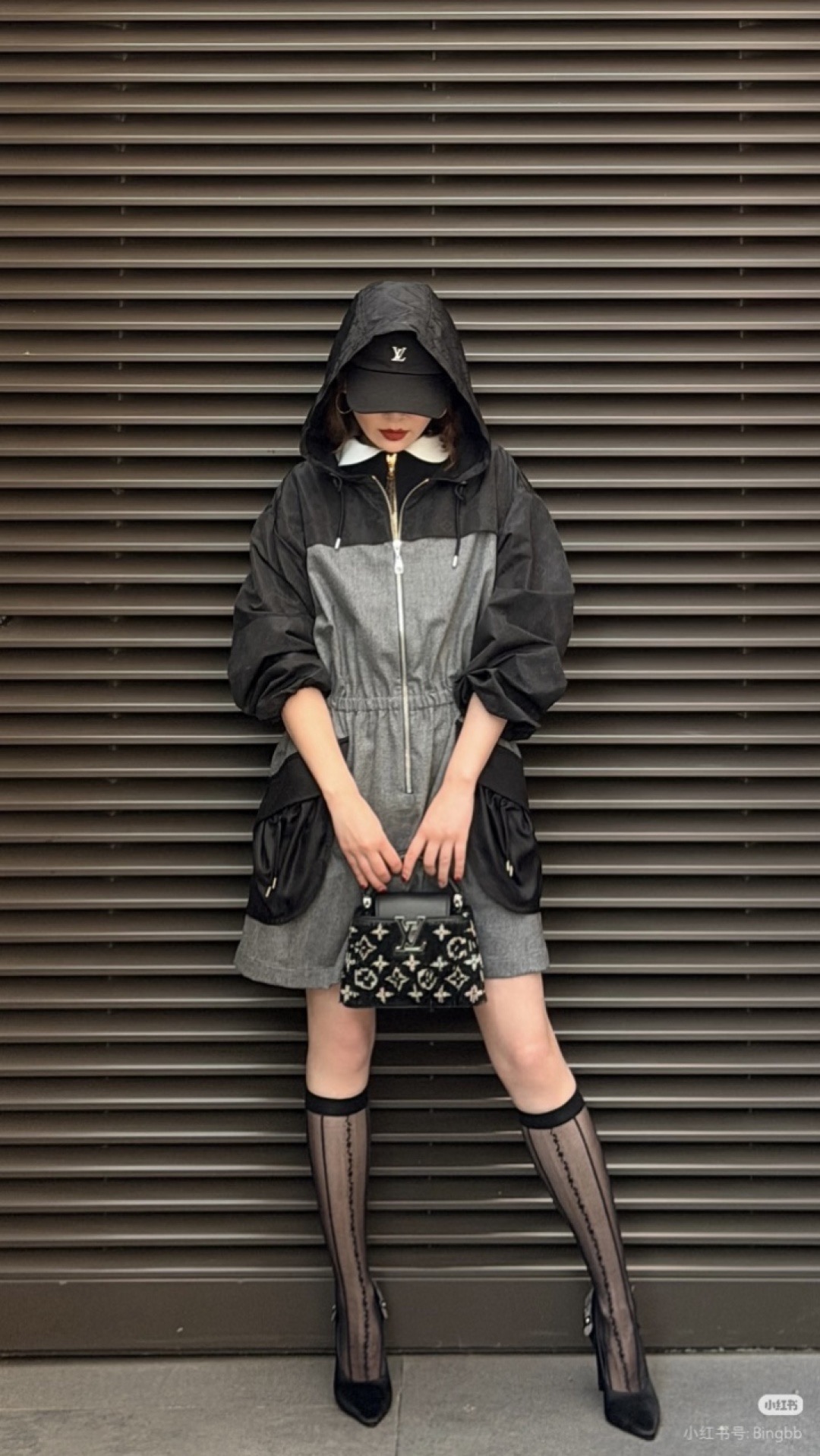 Loui 26fw hooded drawstring dress
