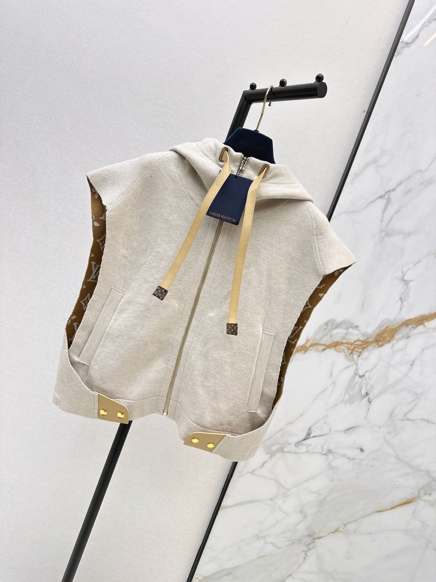Loui 26ss hooded cape vest jacket