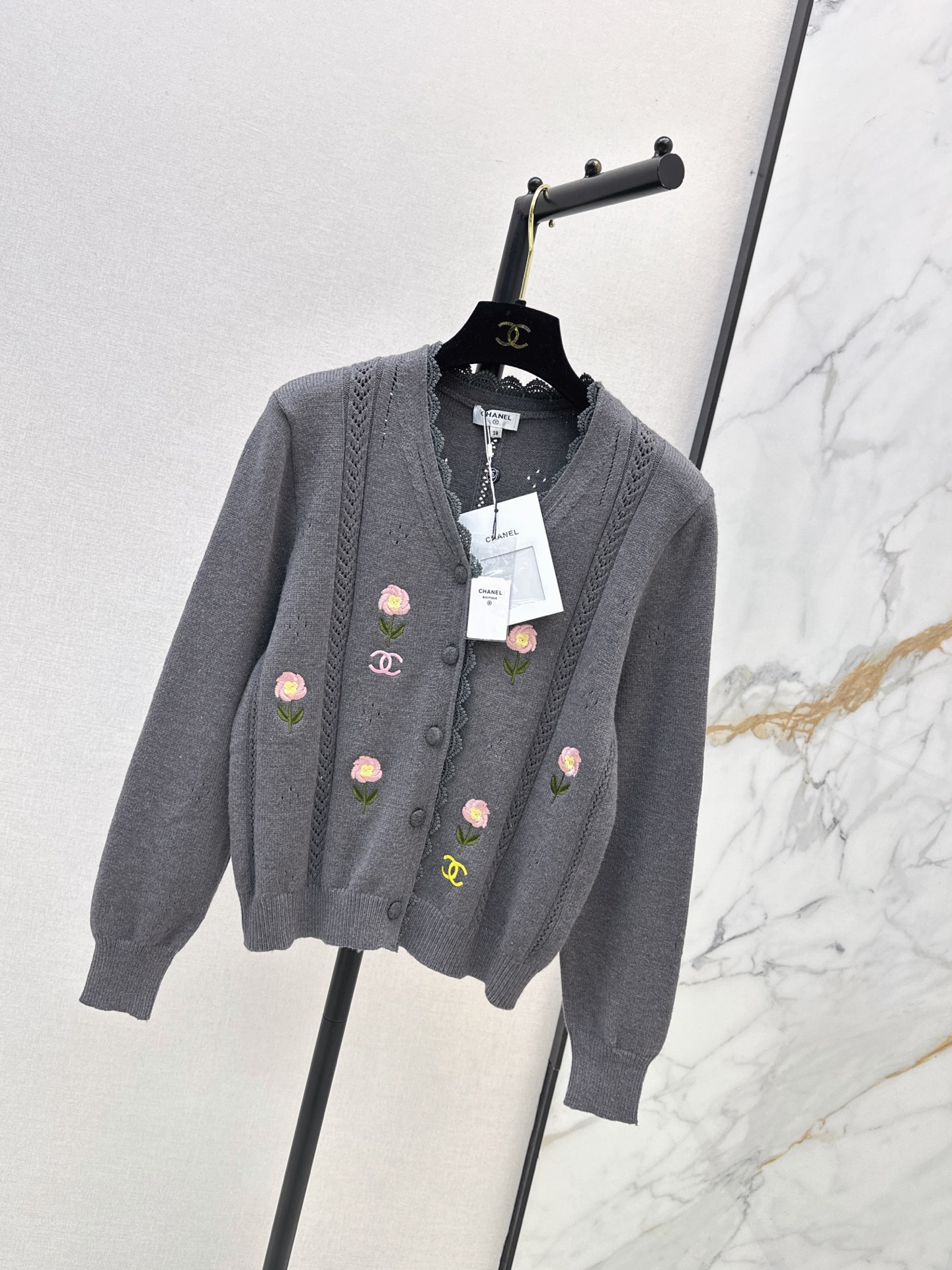 Chan 26fw embroidery knit cardigan