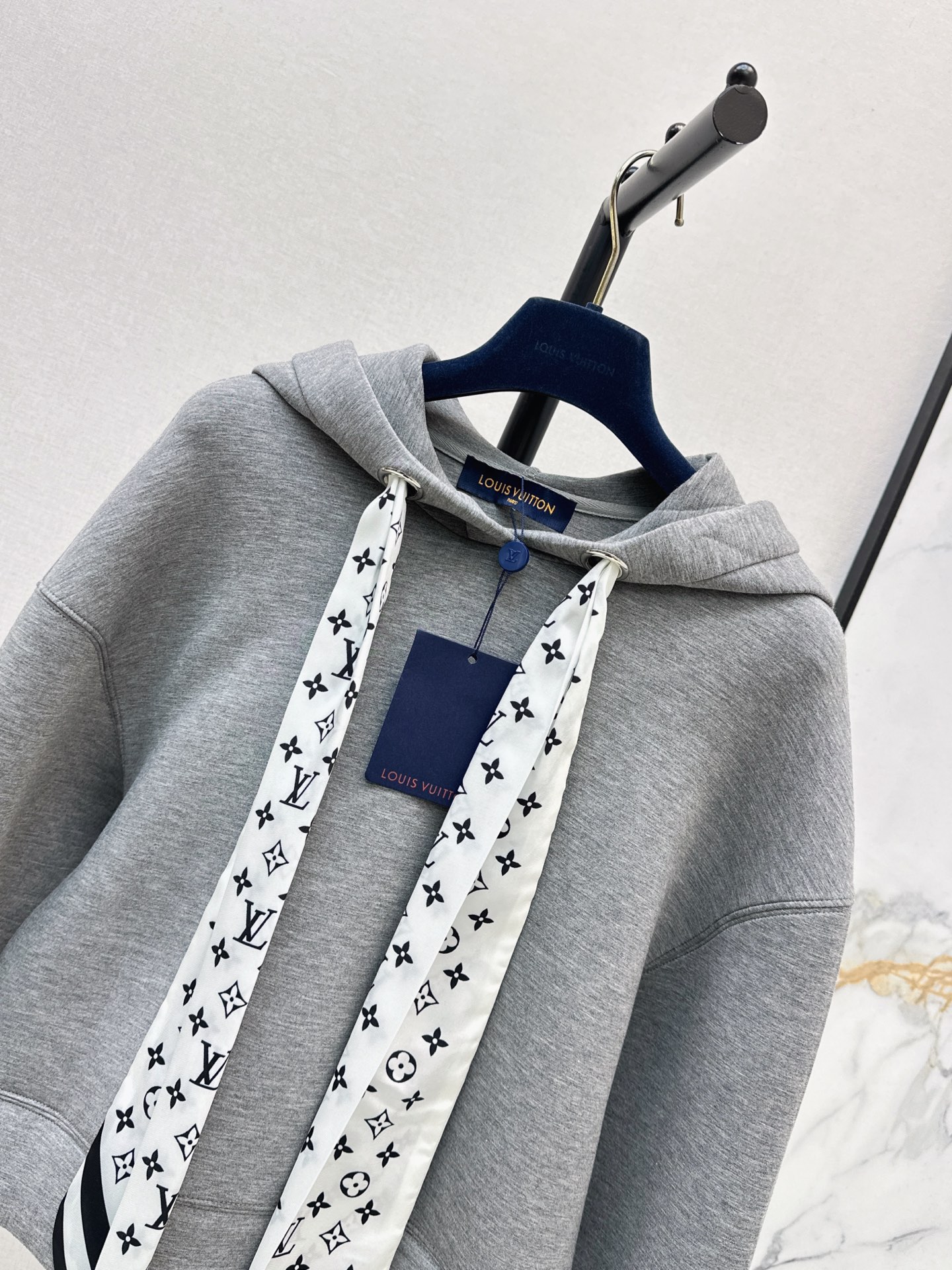 Loui 26fw print scraf  hoodies