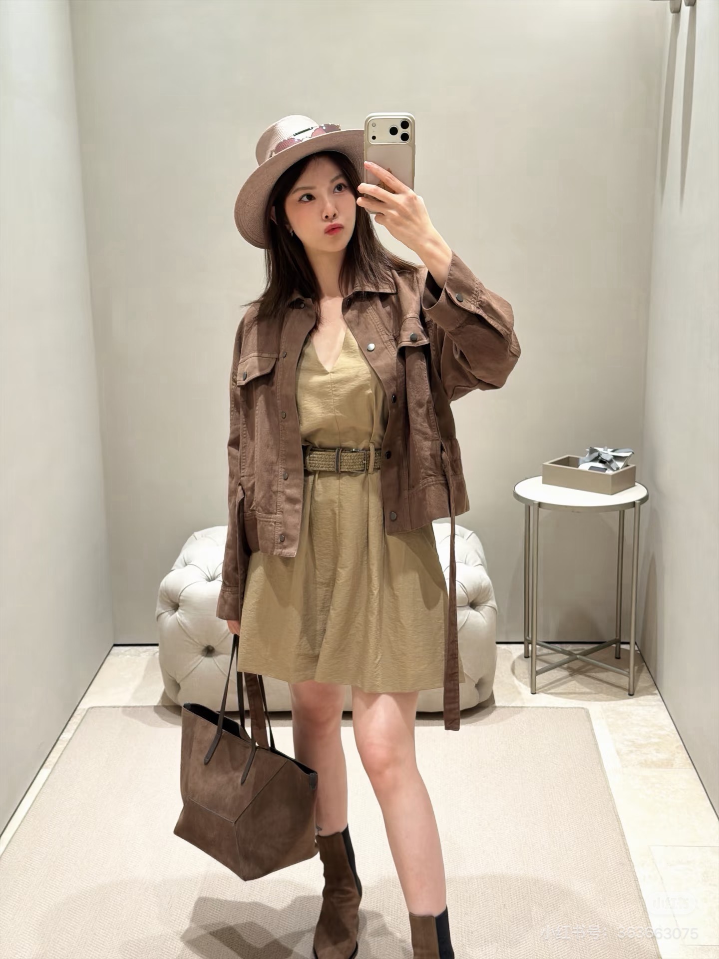 Brun 26ss sleeveless belted dress