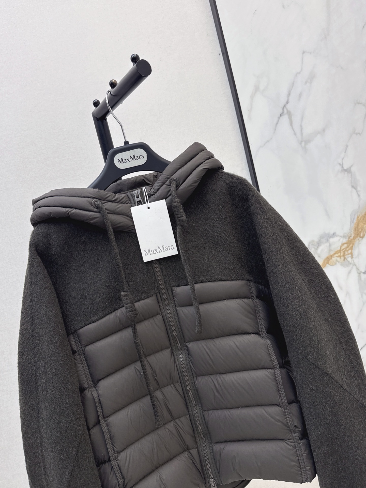 Max 26fw knit contract down jacket