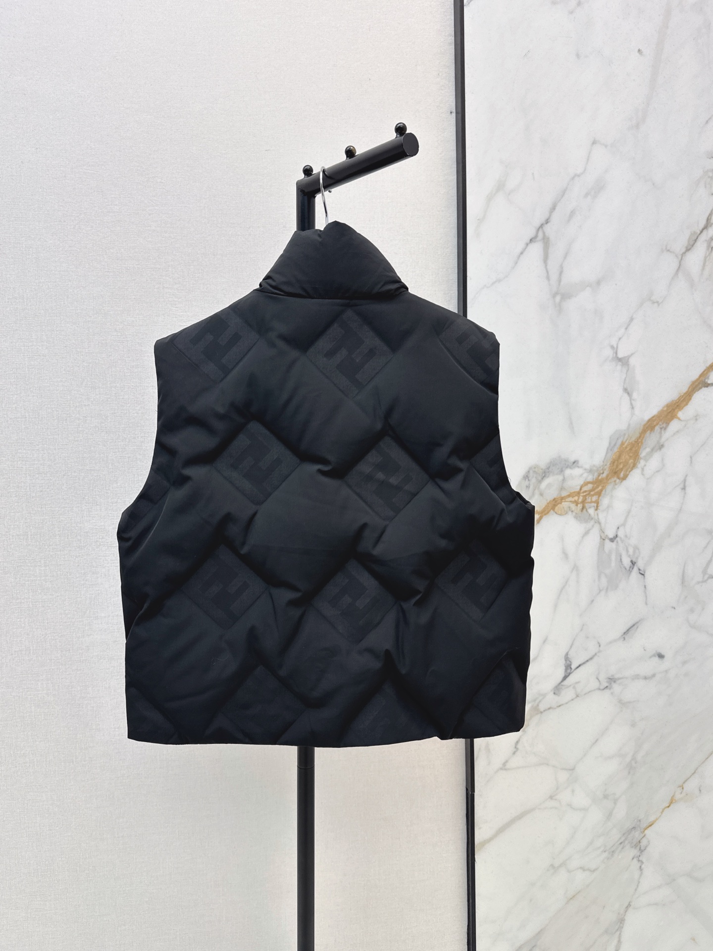 Fen 26fw down vest