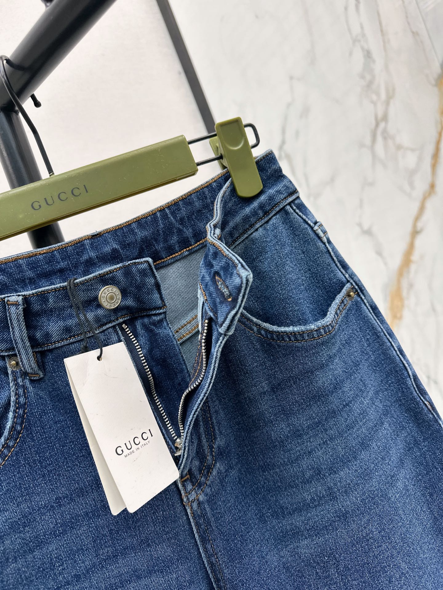 Guc 26fw straight-leg jeans