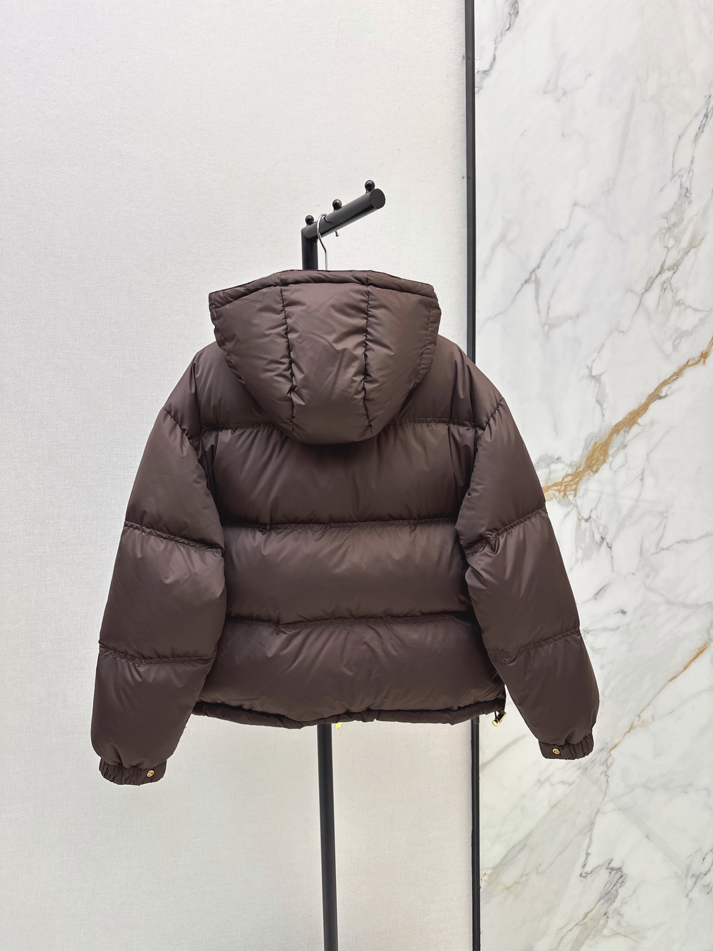 Celi 26fw hooded down jacket