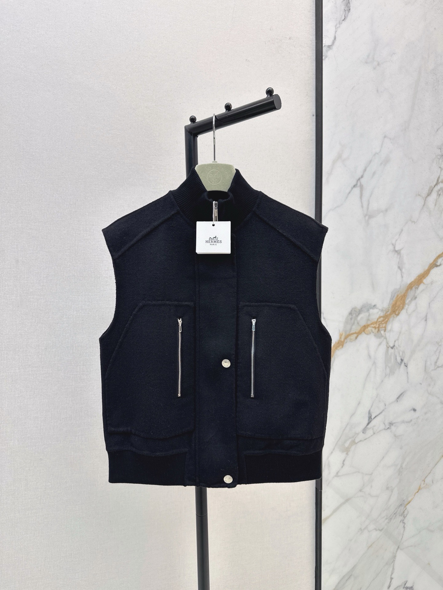 Her 26fw woolen vest jacket
