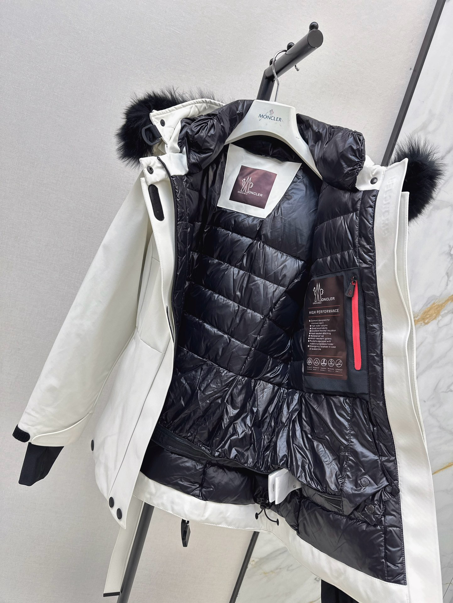 Monc 26fw belted hooded ski down jacket