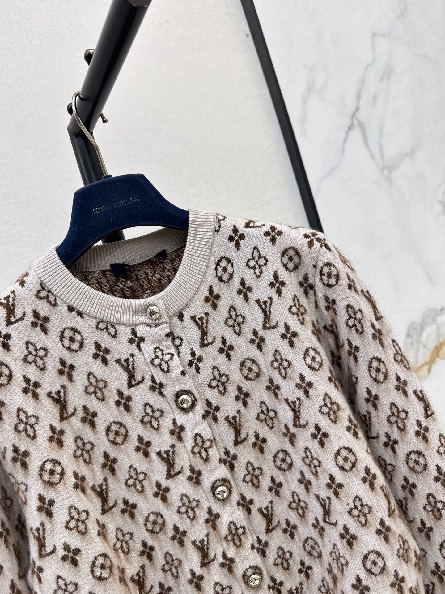Loui 26fw jacquard cardigan