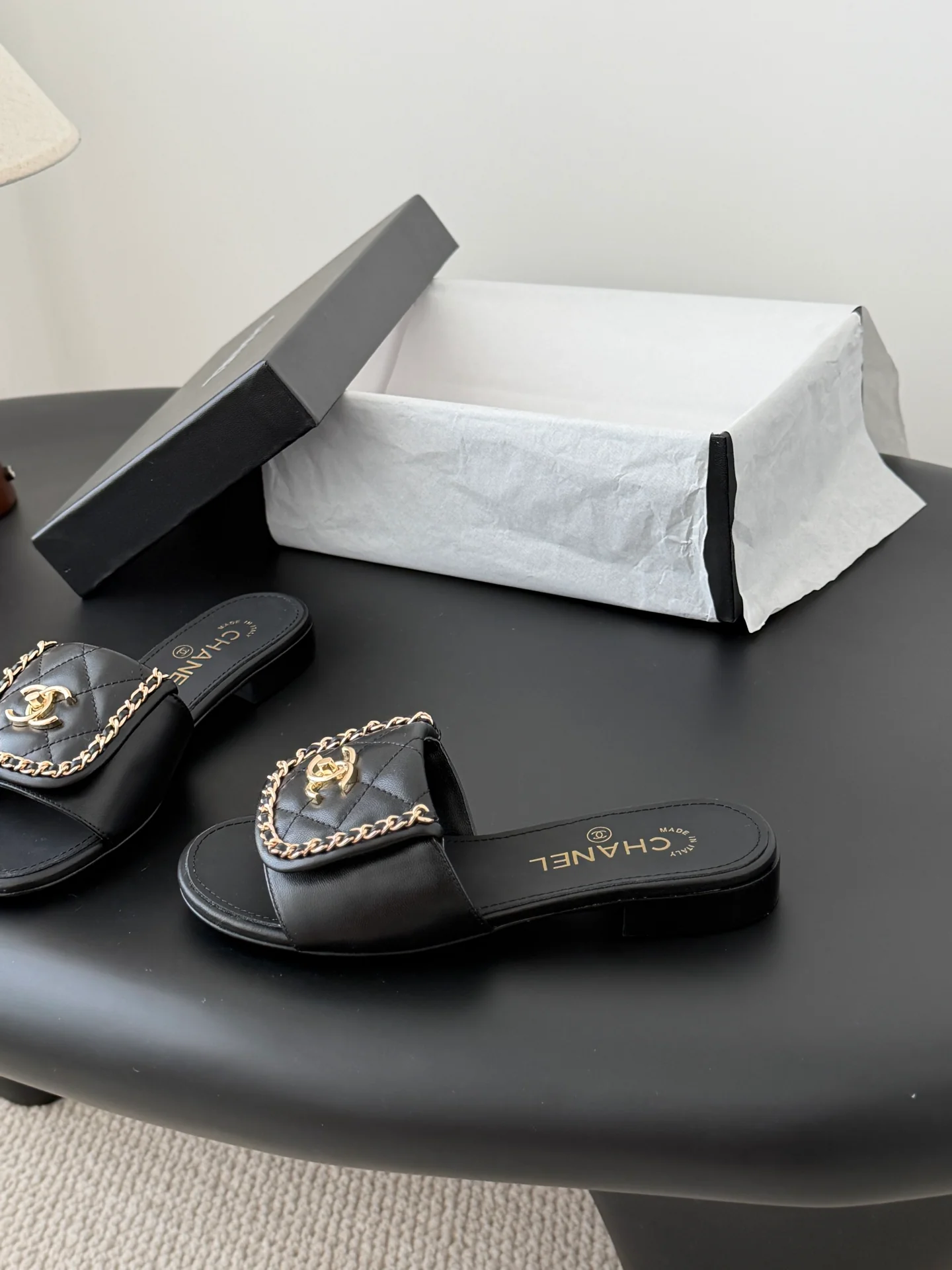 Chan 26ss sandals