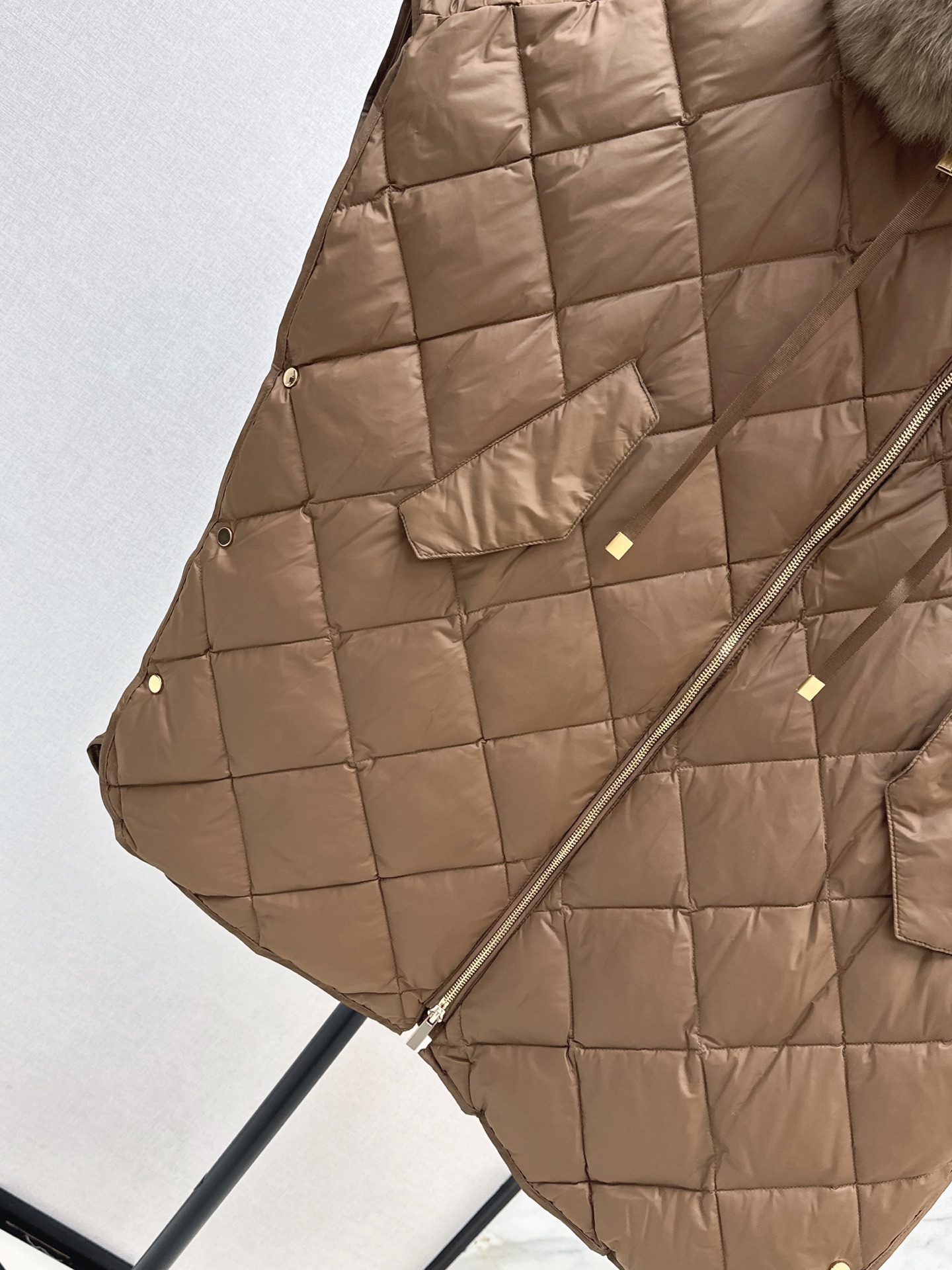 Max 26fw Hooded Down Vest