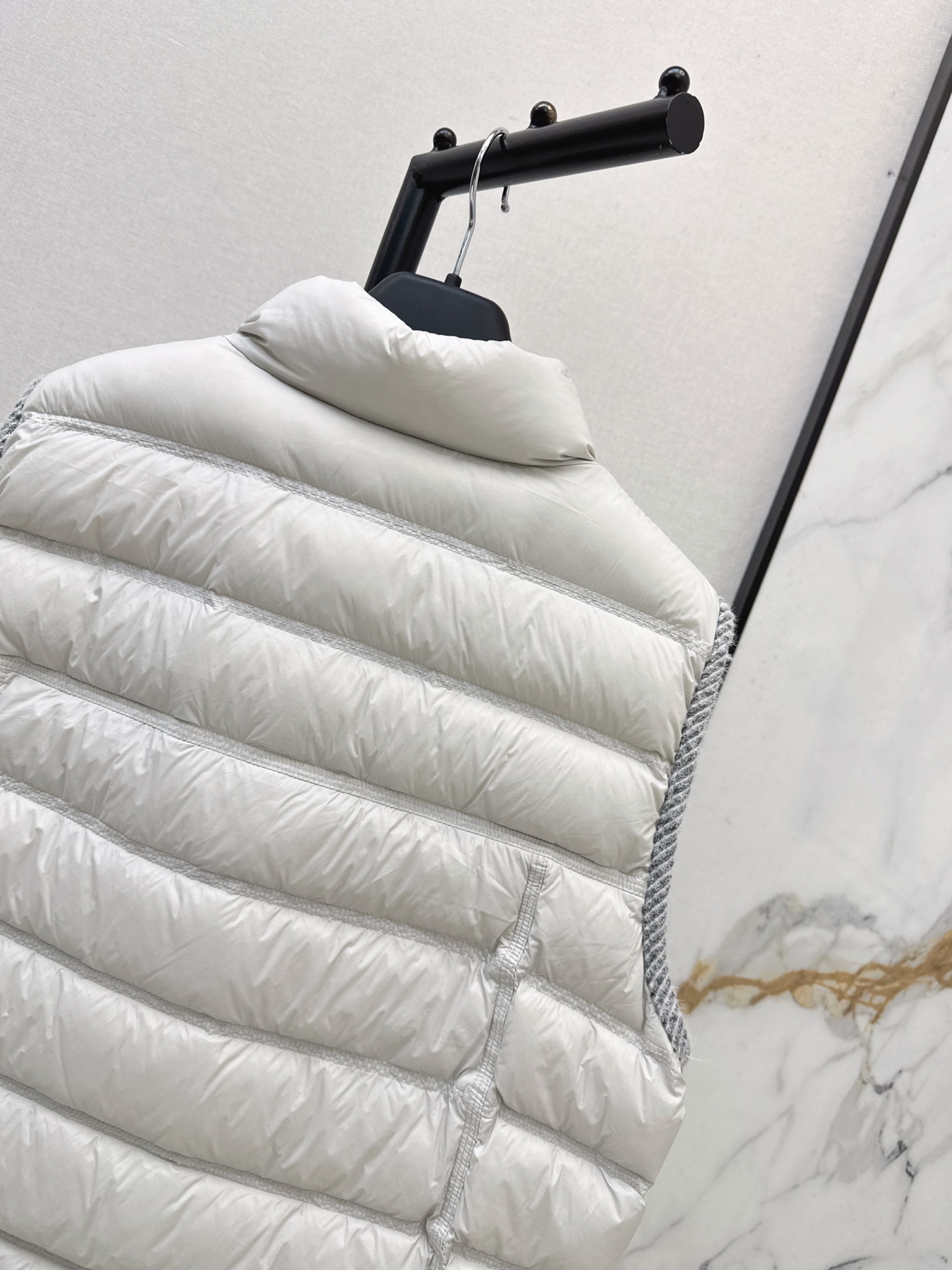 Max 26fw wool contract down vest