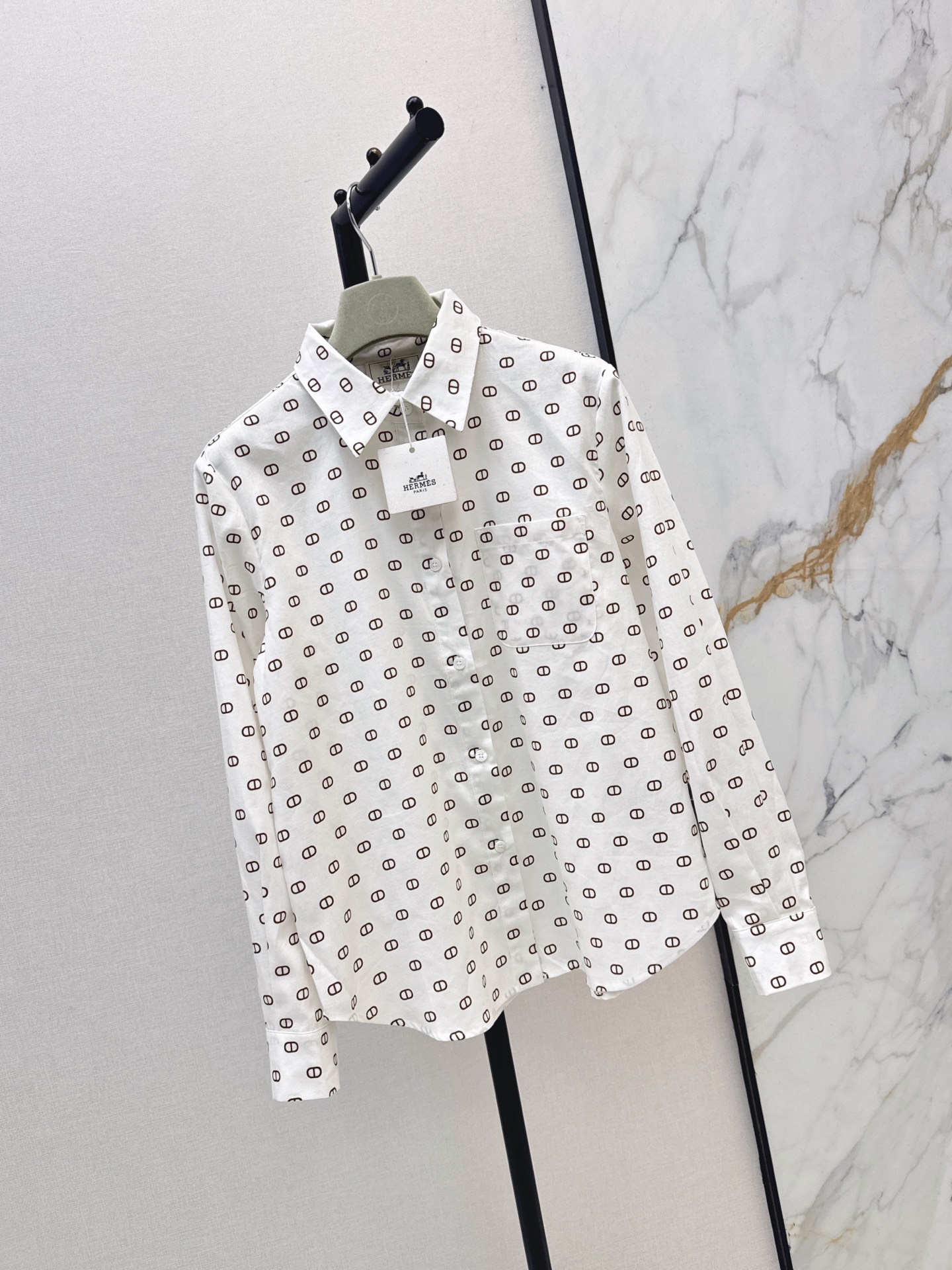 Her 26fw print shirt