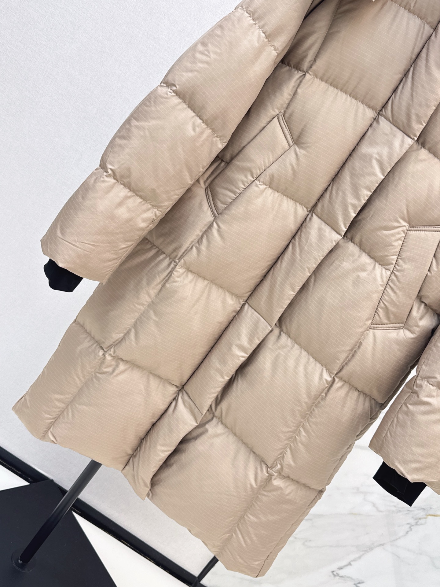 Pra 26fw hooded long down jacket