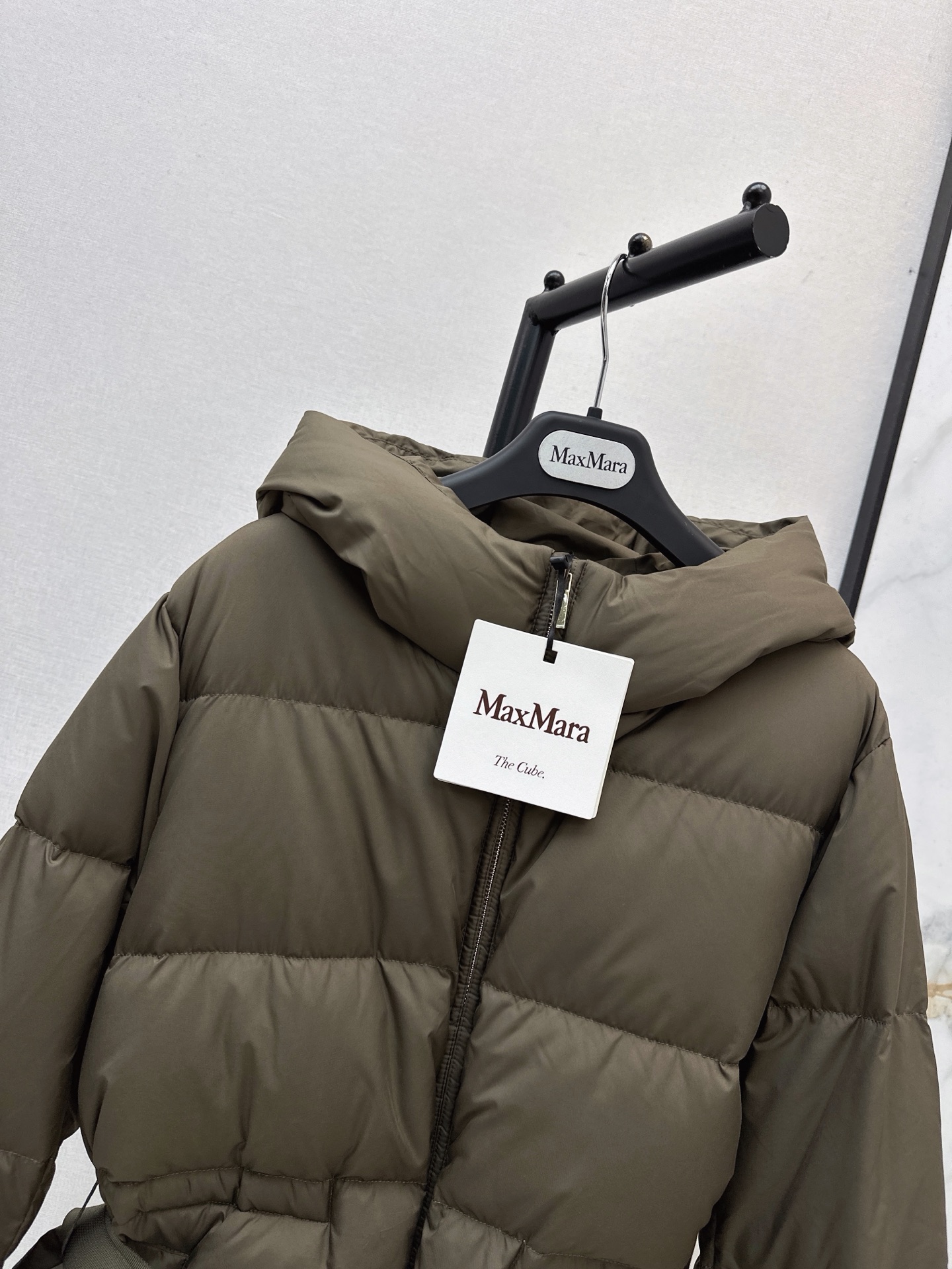 Max 26fw hooded down jacket