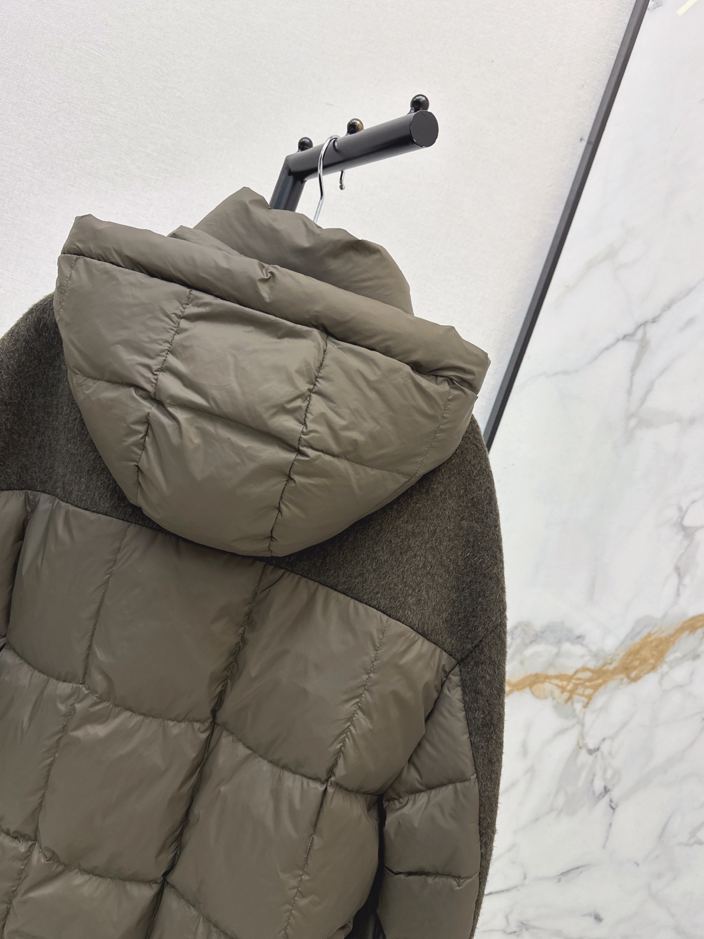 Max 26fw hooded wool contract down jacket