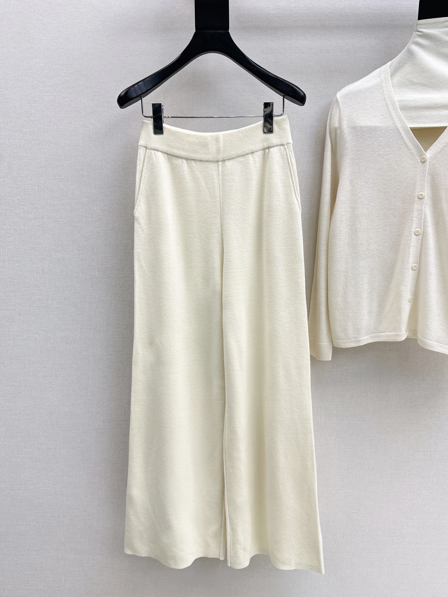 Her 26fw knit vest cardigan pants sets