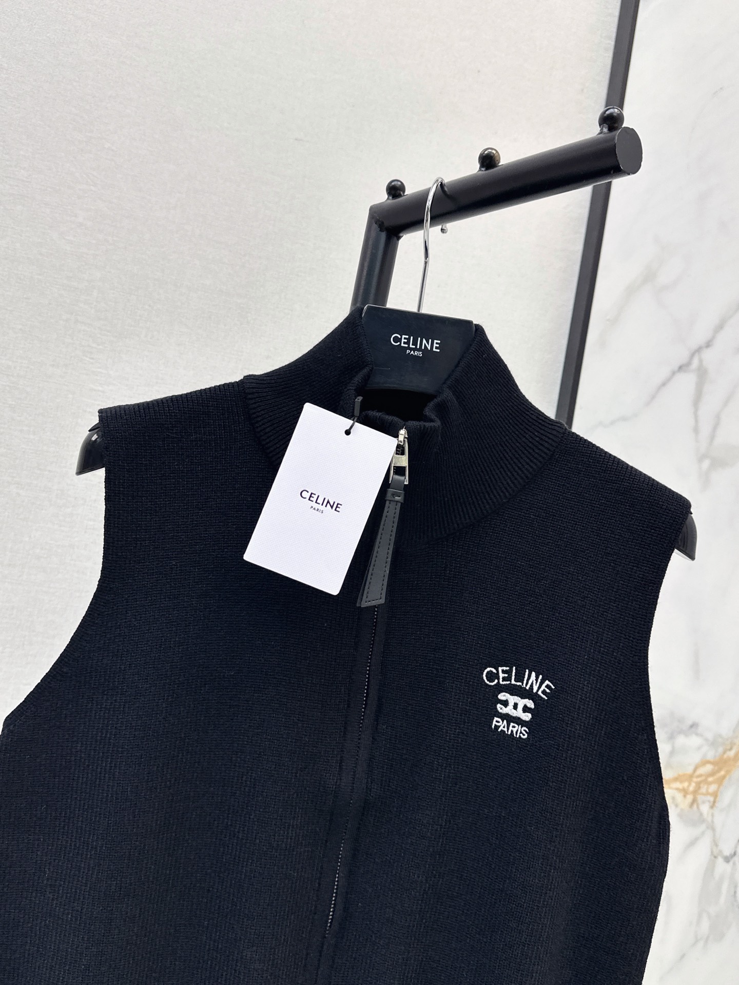 Celi 26fw knit vest