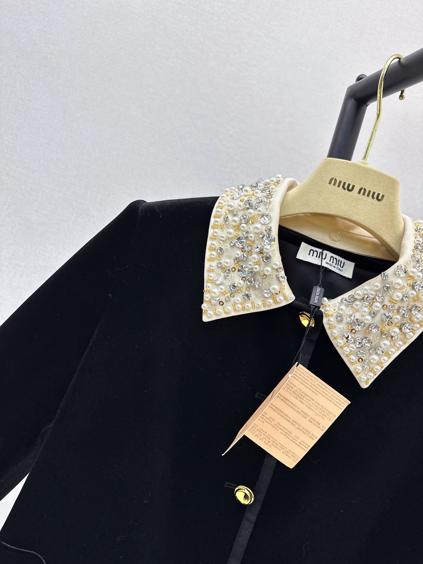 Miu 26fw cropped beading velvet jacket