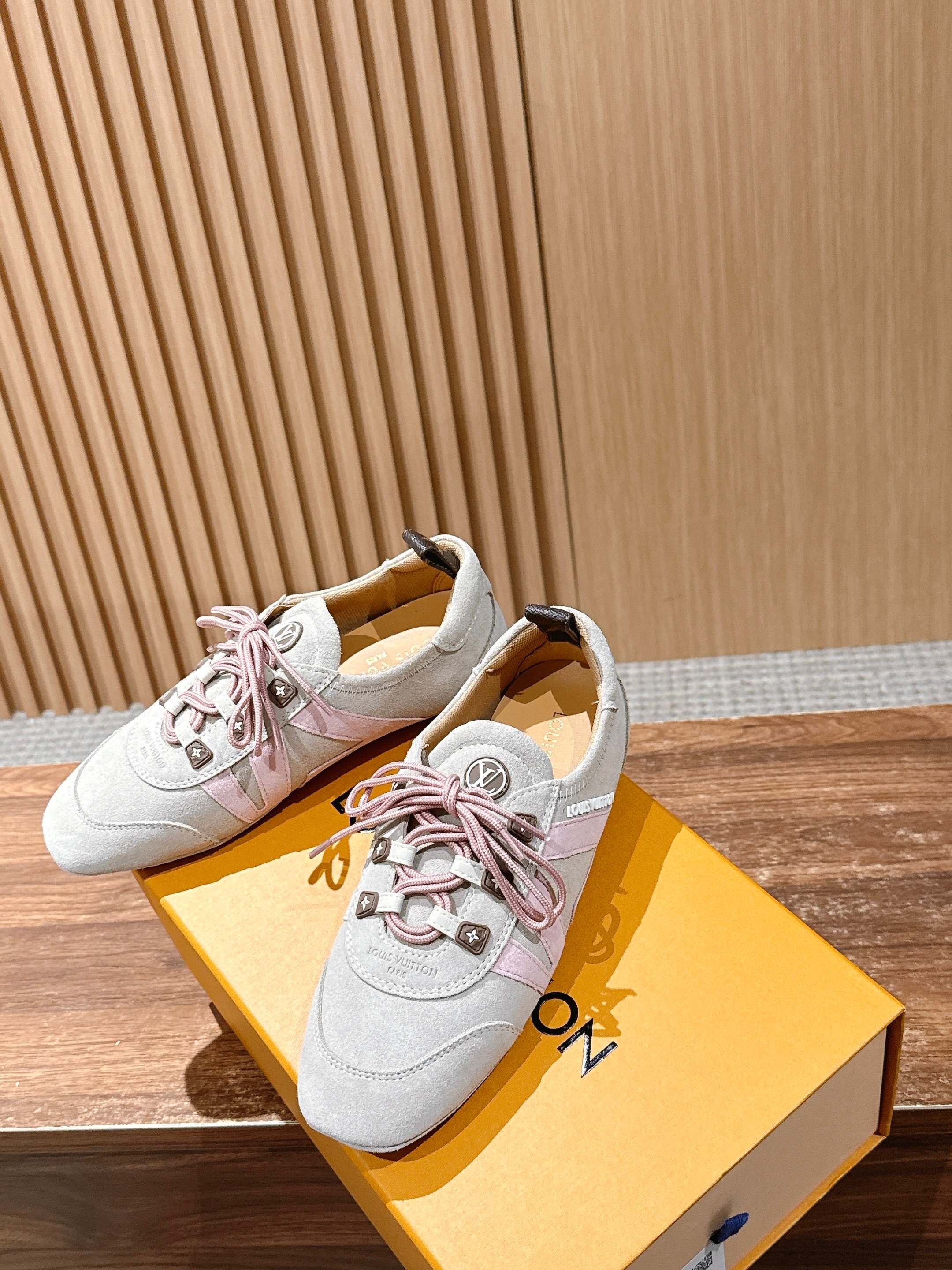 Loui 25fw sneaker