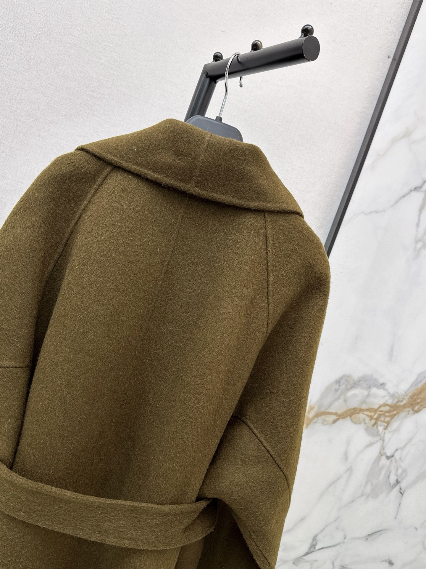 Max 26fw woolen belted overcoats