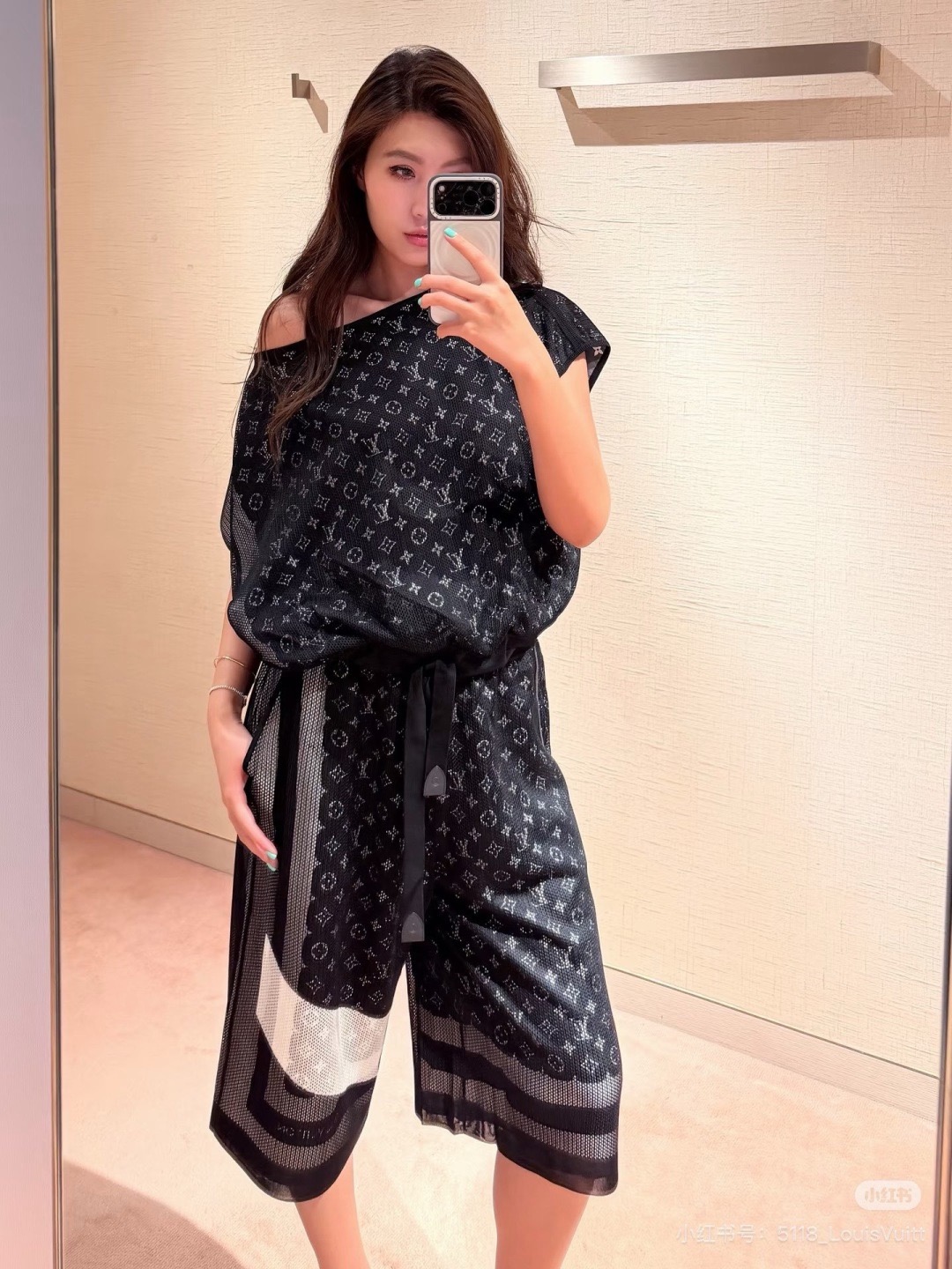 Loui 26ss print tie-hem top