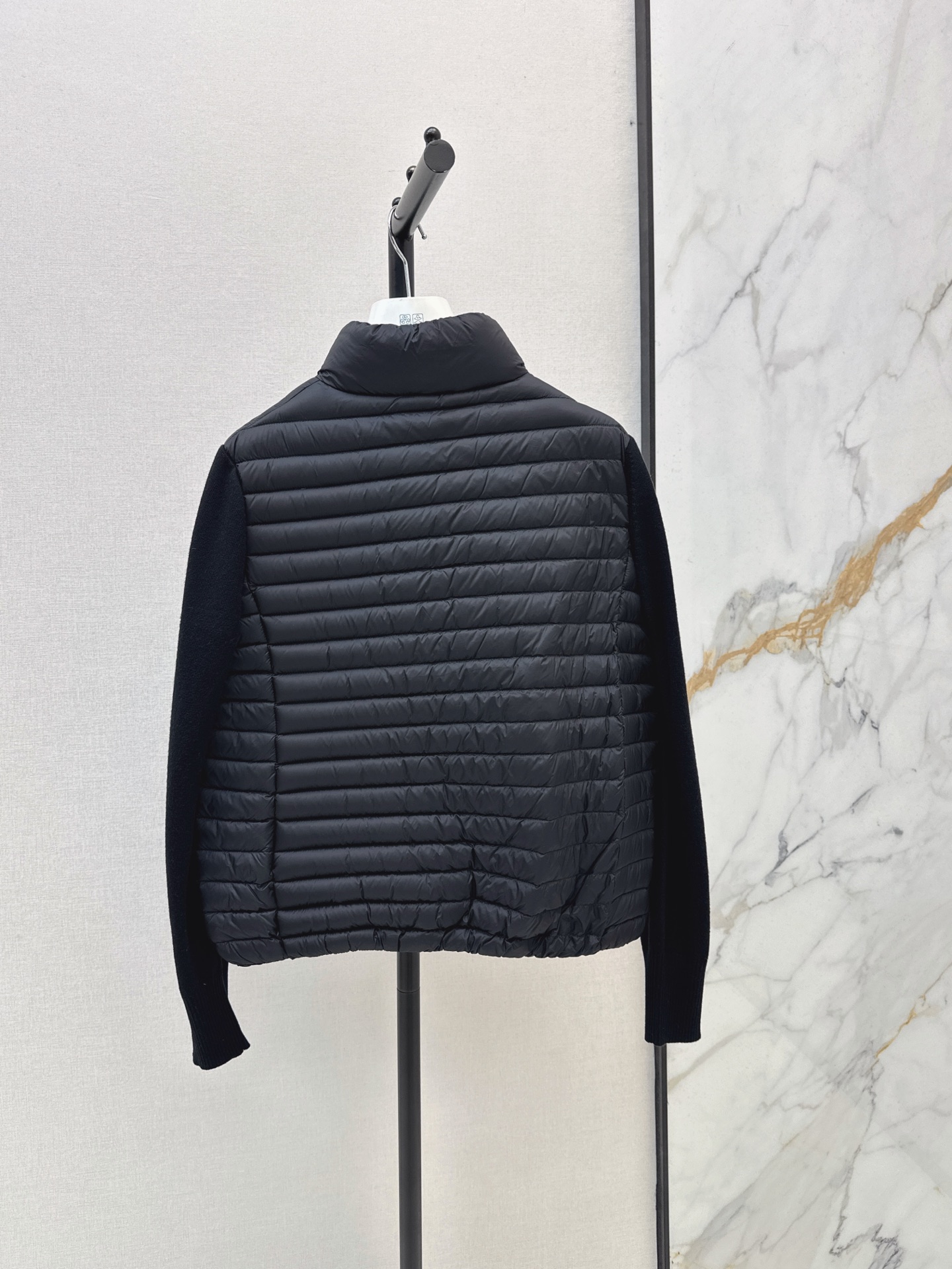 Monc 26fw cropped down jacket