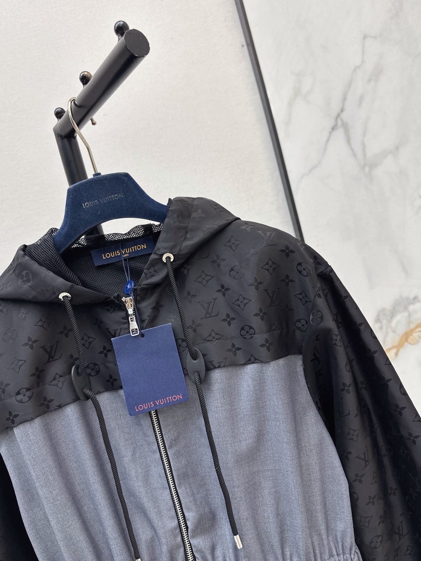 Loui 26fw hooded drawstring dress