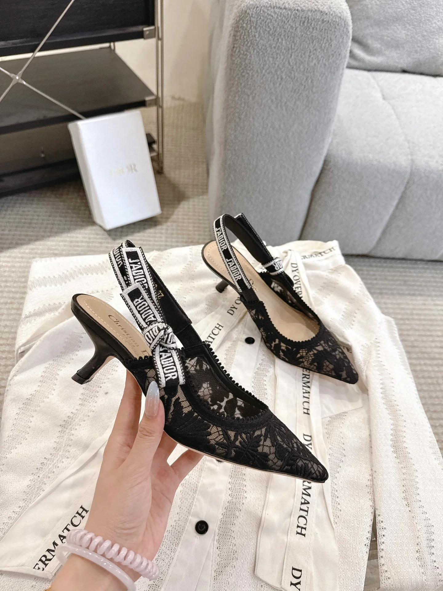CD 25fw lace kitten slingback heels