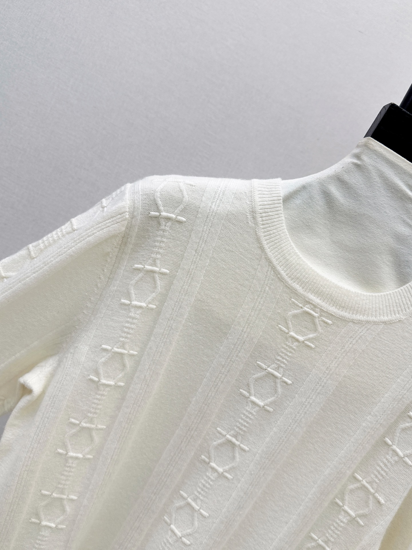 Her 26fw cable sweater