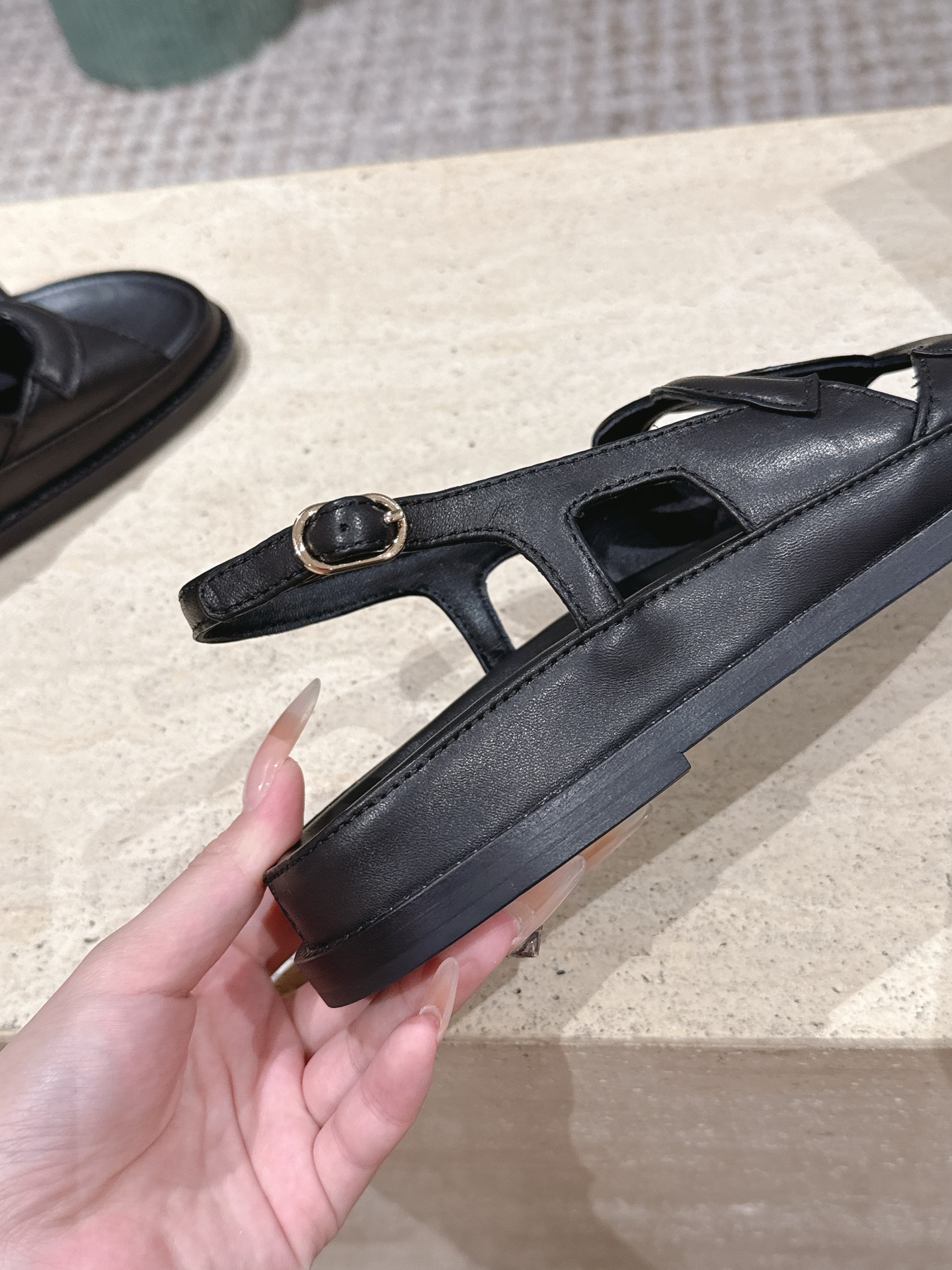 Chan 26fw sandals