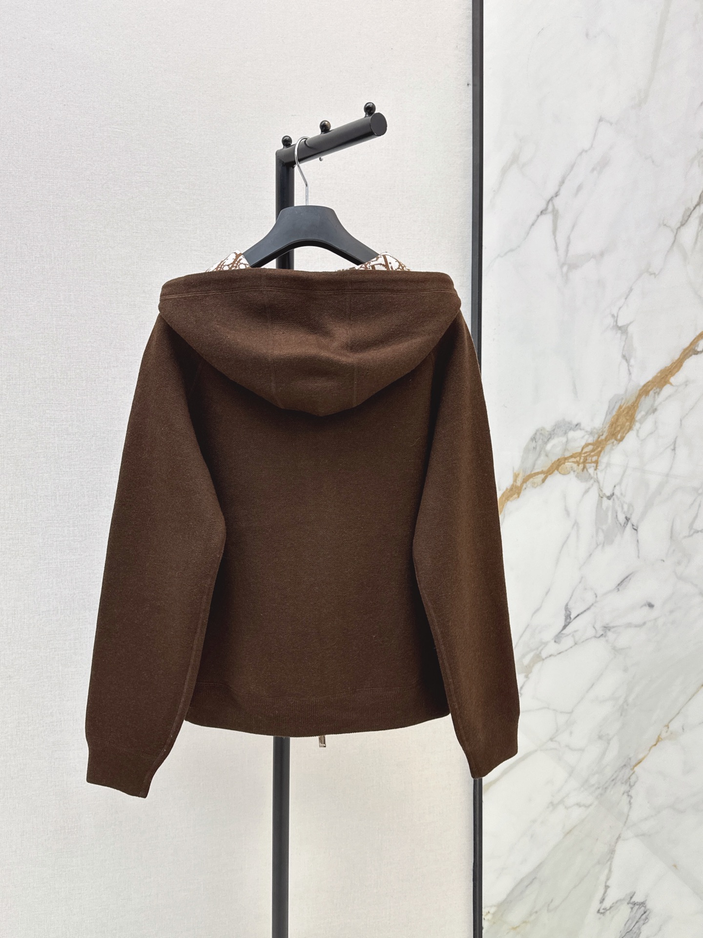 CD 26fw reversible hooded knit jacket