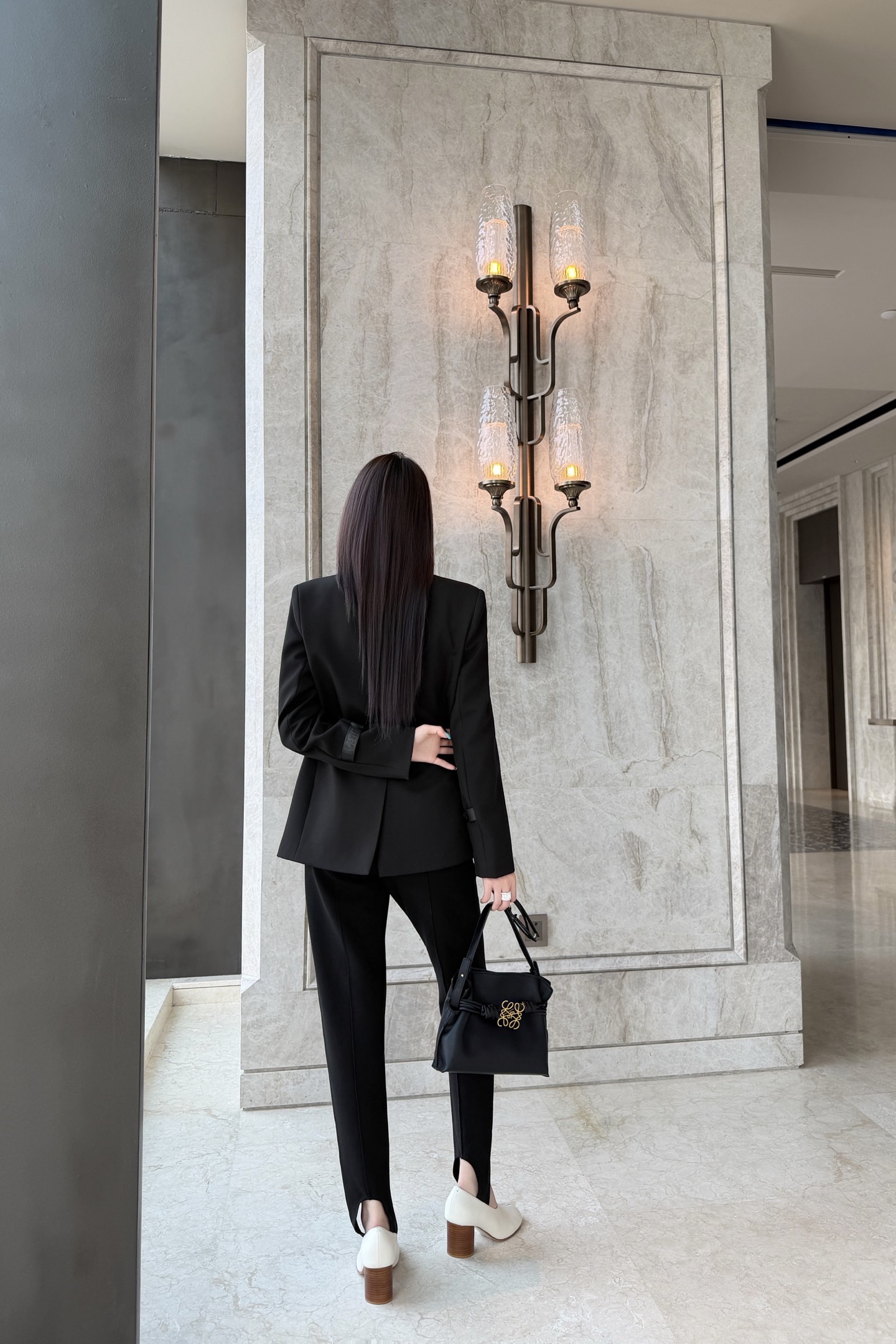 Loe 26fw stirrup pants