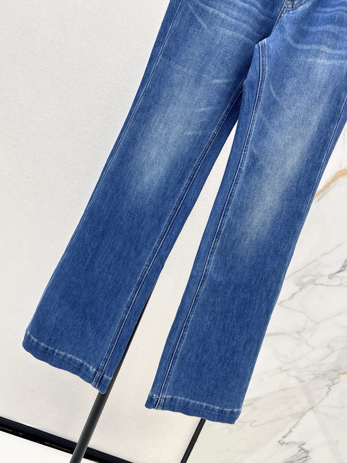 Pra 26fw flared jeans