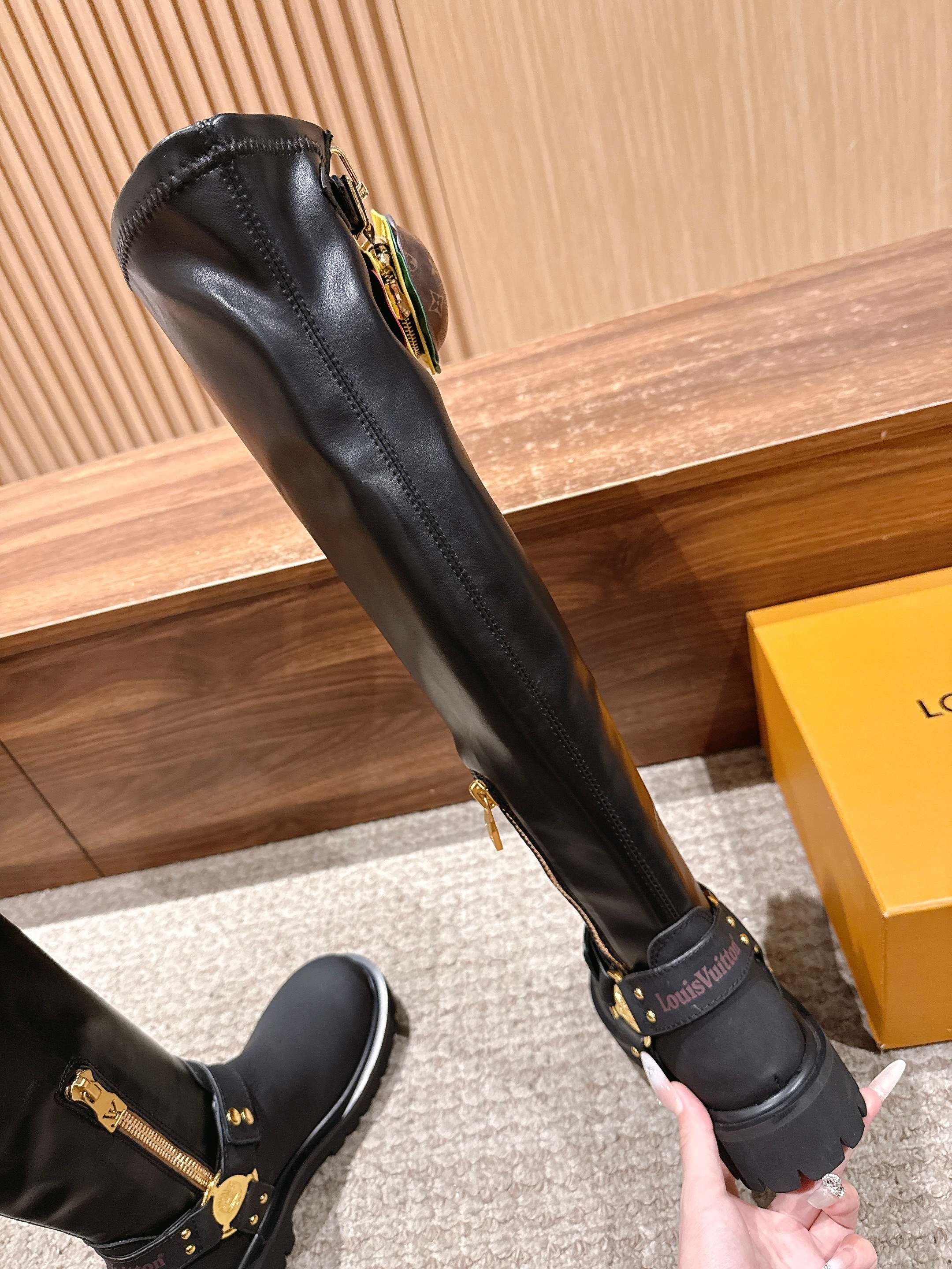 Loui 25fw boots