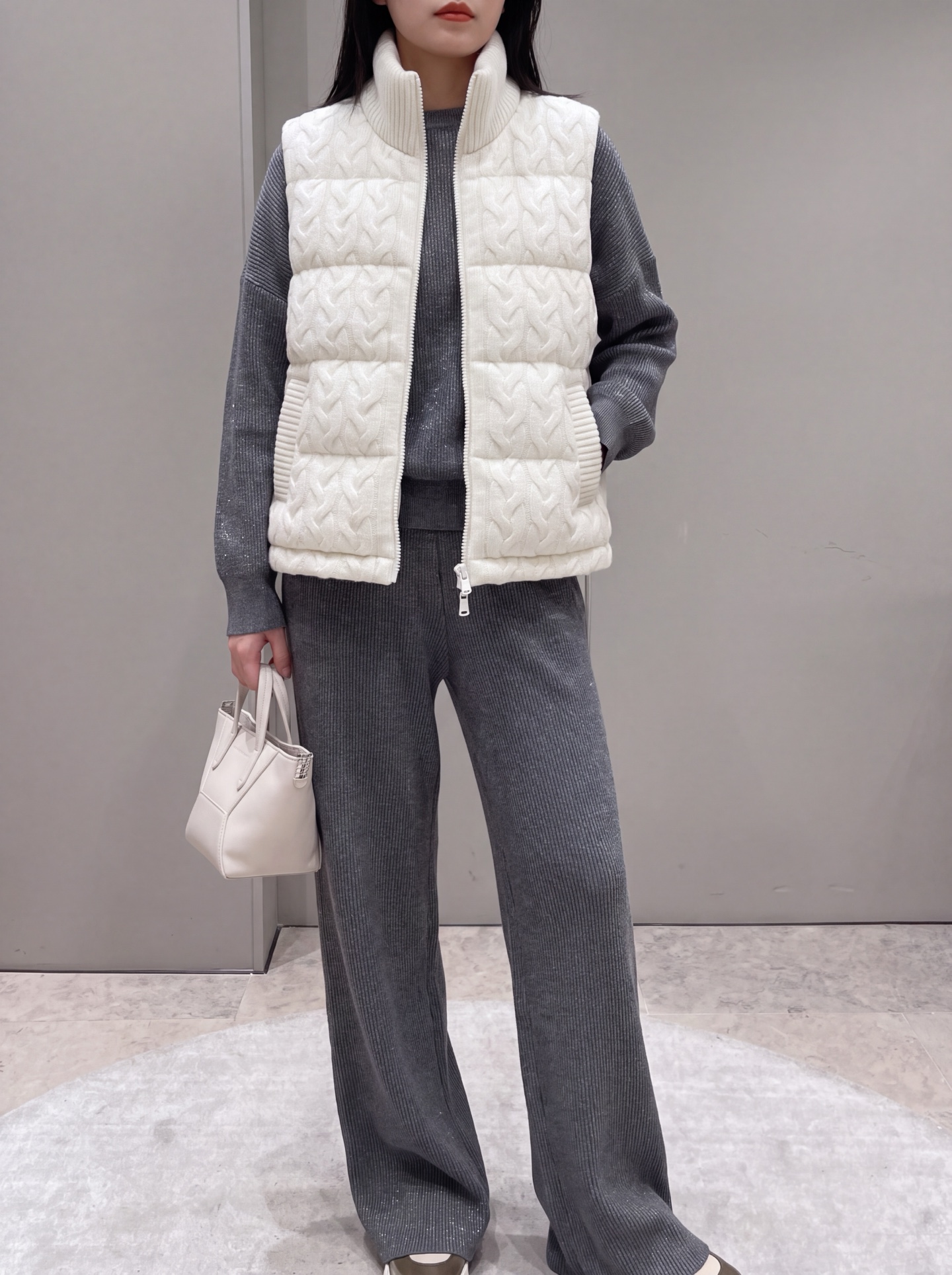 Brun 26fw knit contract down vest