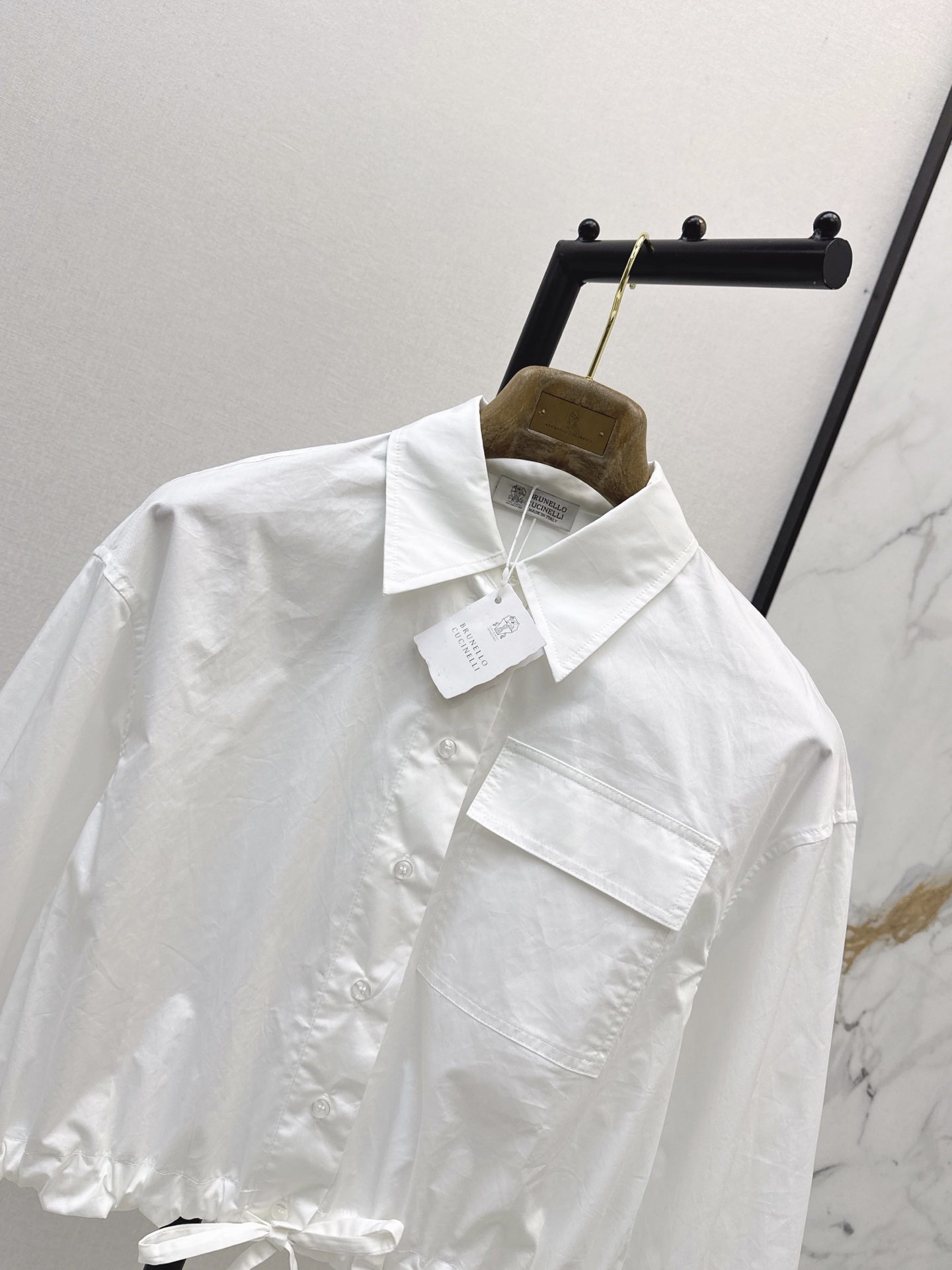 Brun 26fw cropped drawstring shirt