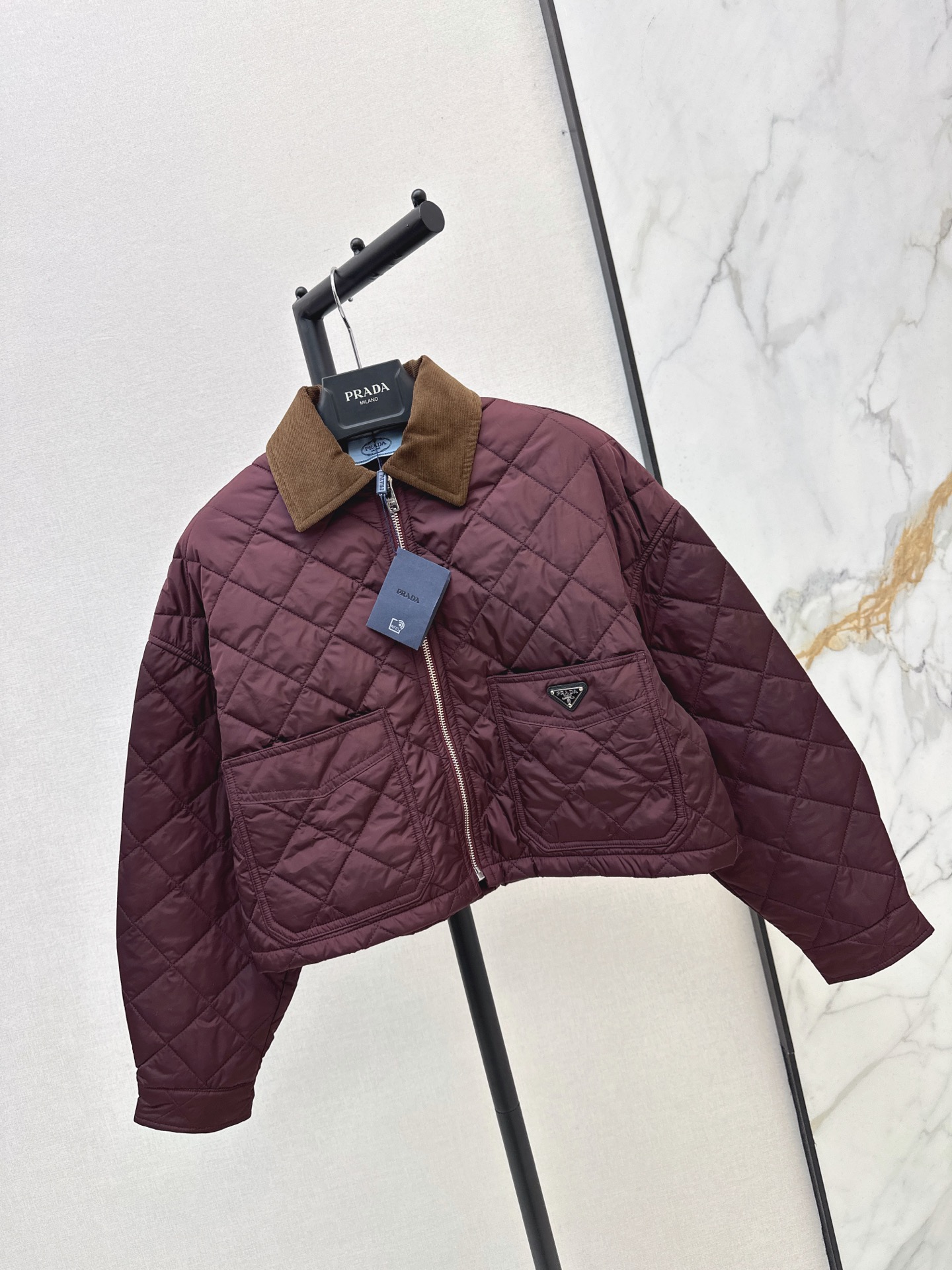 Pra 26fw cropped padded jacket
