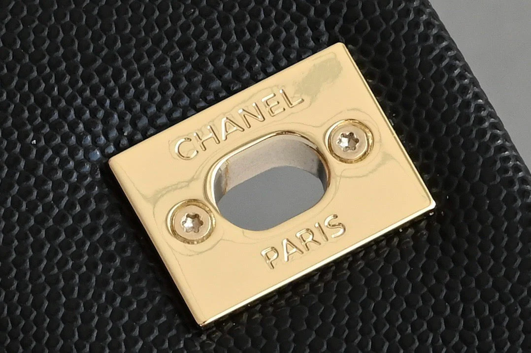 Ch handle bag
