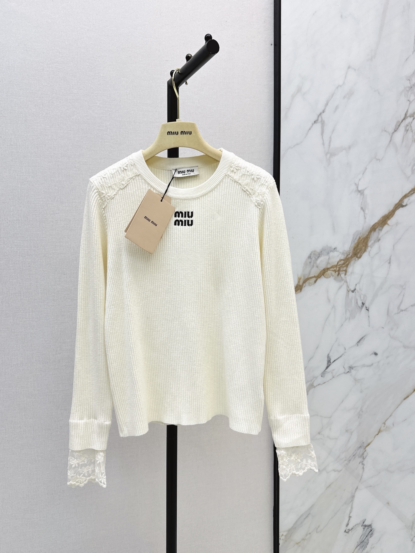 Miu 26fw lace contract sweater