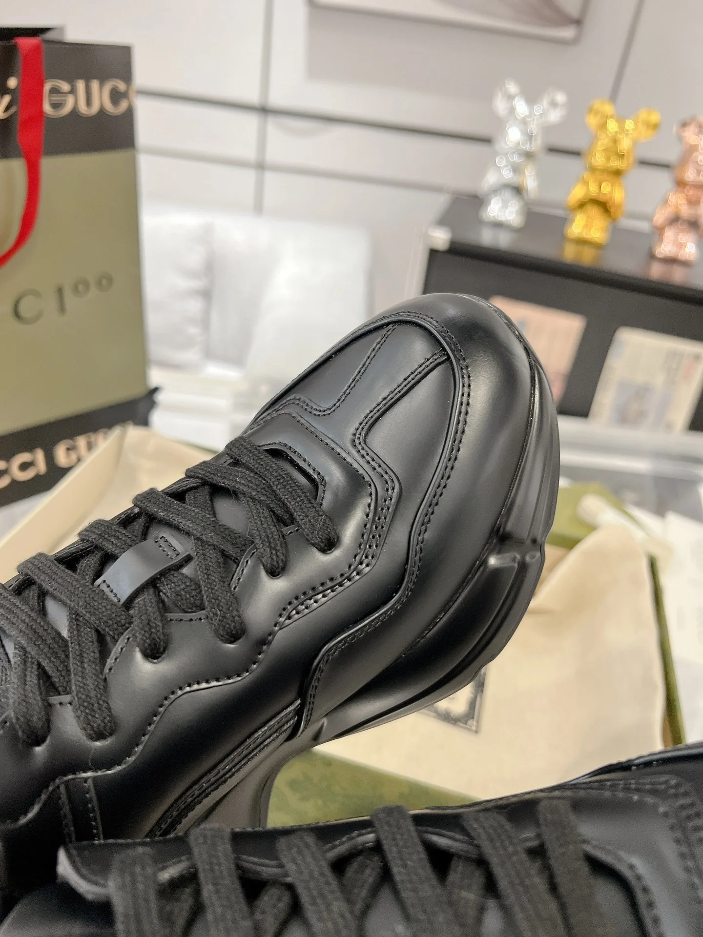 Gucc 25fw dad's shoes