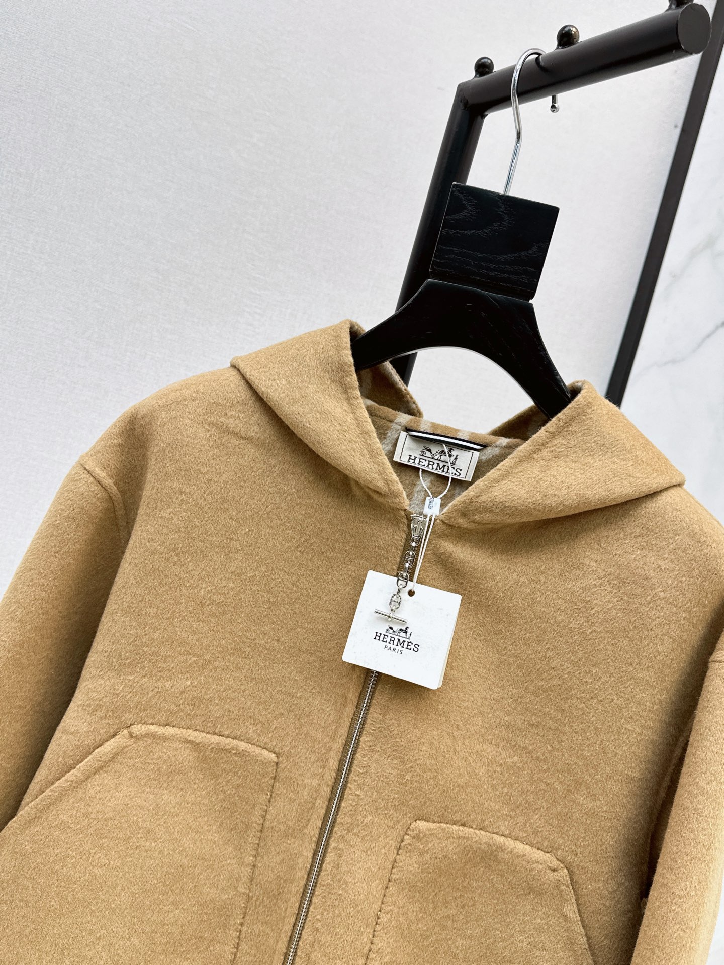 Her 26fw cashmere jacket